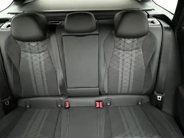 Volkswagen Passat Variant R-Line Edition Plus LEDER+PANO+AHK+MATRIX+eHK+3... Ansicht 27
