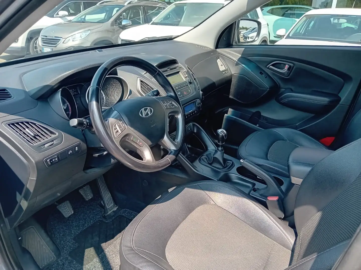 Hyundai iX35 1.7 crdi Xpossible 2wd UNICOPR. PERFETTO Grigio - 2
