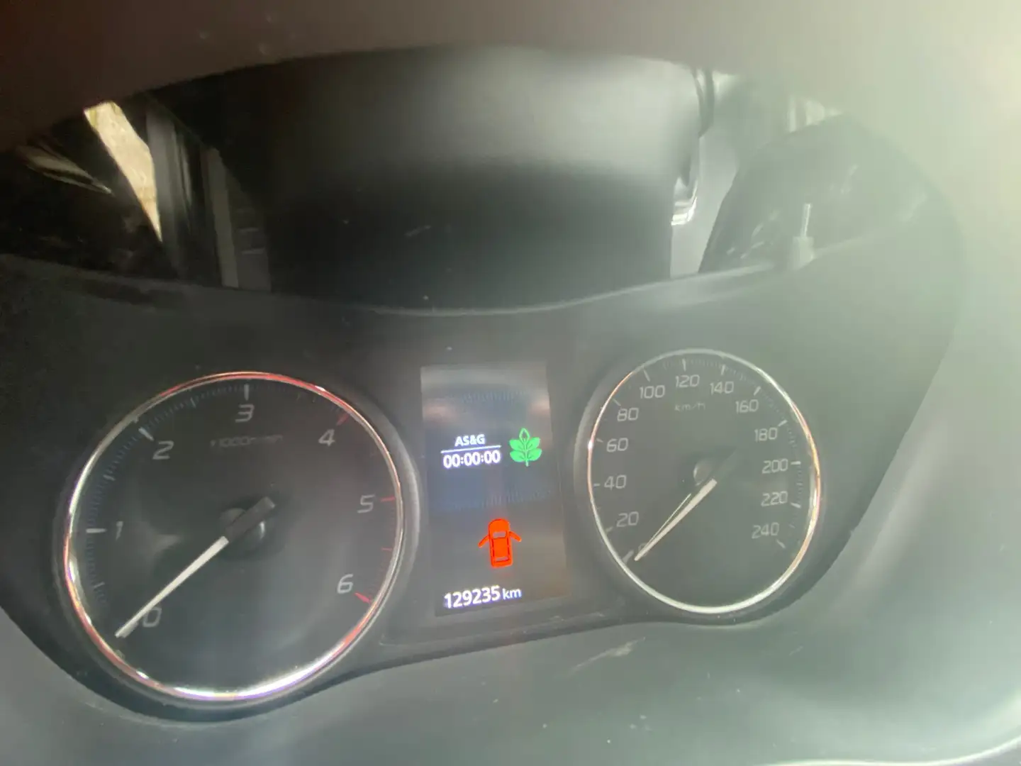 Mitsubishi Outlander Outlander 2.2 DI-D 2WD Plus - 2
