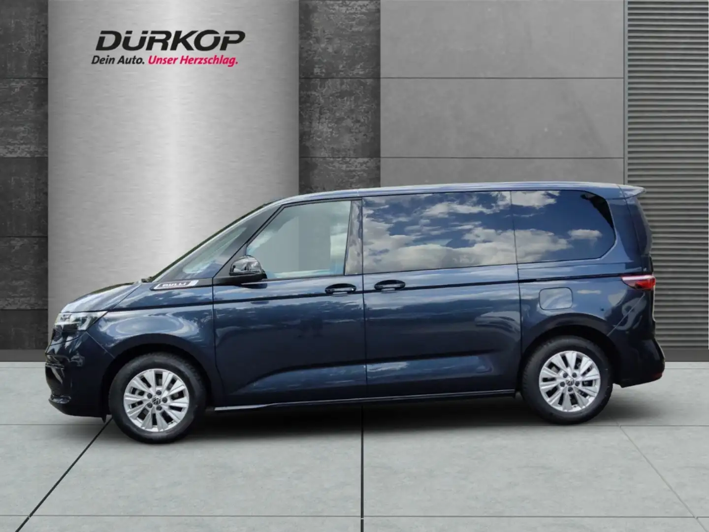 Volkswagen T7 Multivan 2.0 TDI 7-DSG 6-Sitzer Navi PDC Kam. Blau - 2