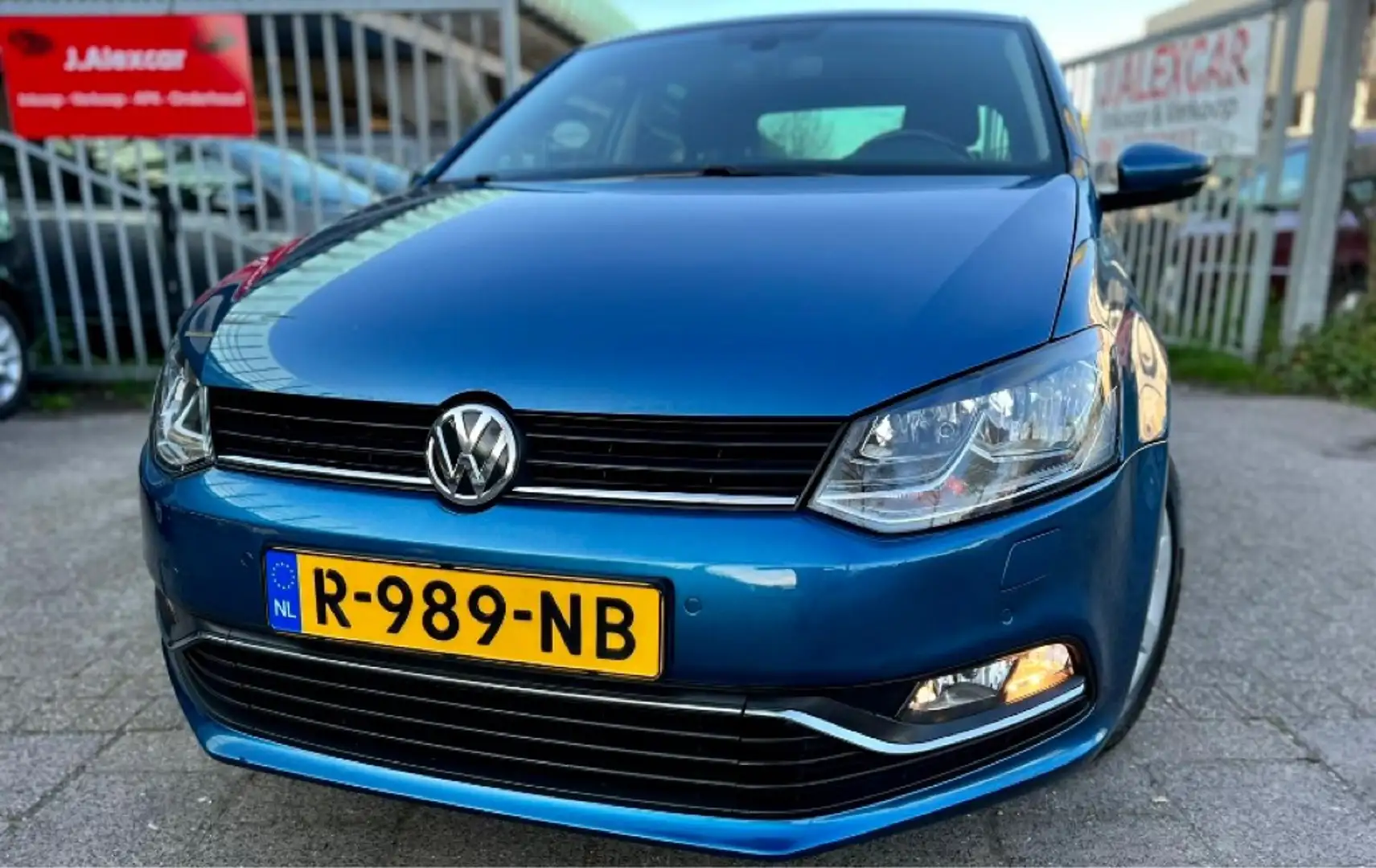 Volkswagen Polo 1.0 Comf. Con.Ser. Blauw - 2