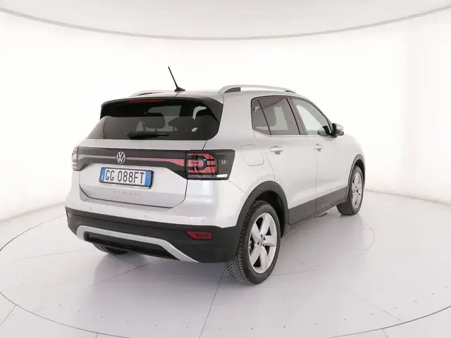 Volkswagen T-Cross view 2