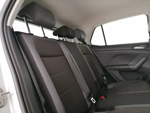 Volkswagen T-Cross view 8