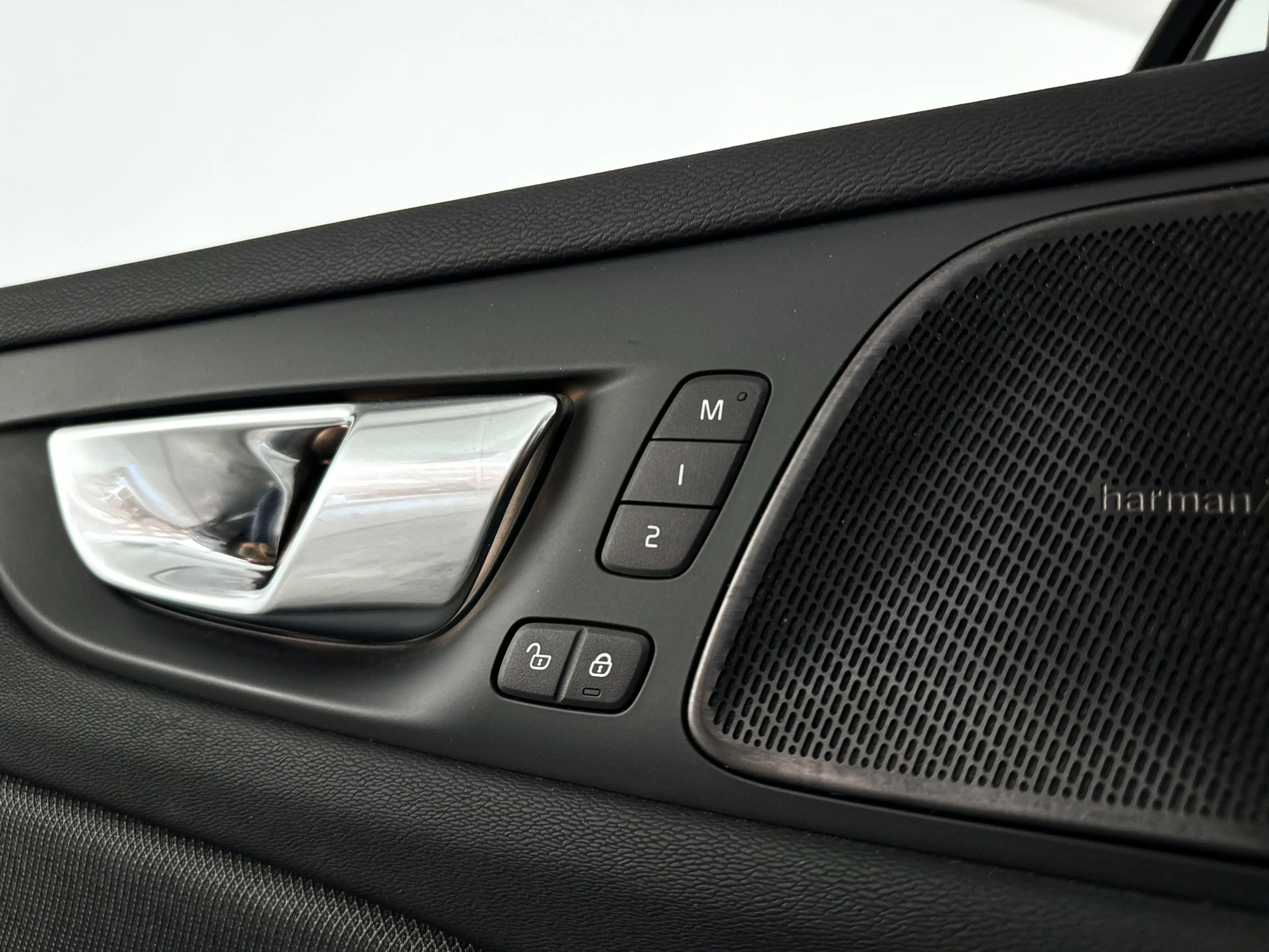 Volvo S60 B4 Plus Dark | Panoramadak | Parkeercamera | Harma — photo 8