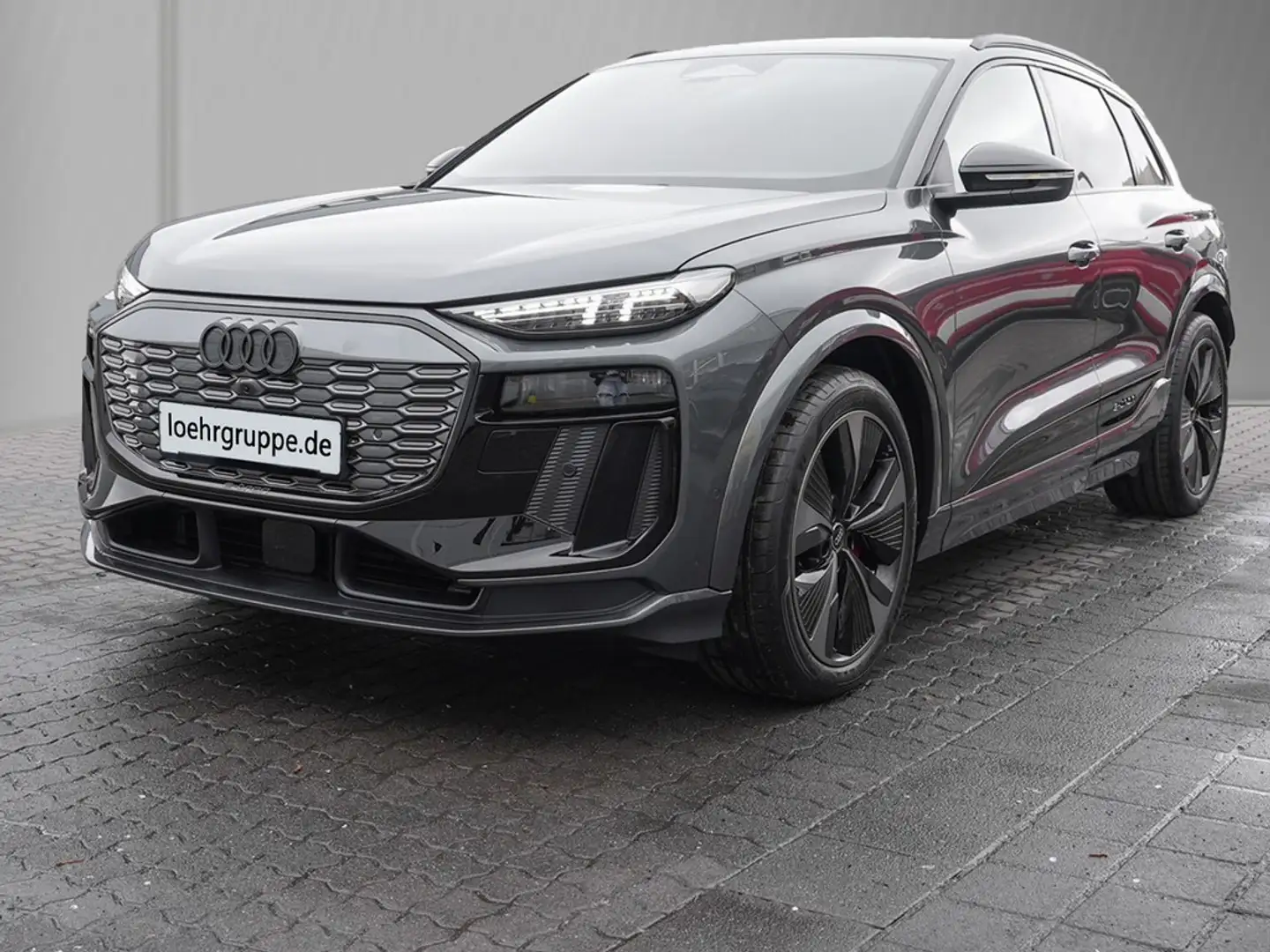 Audi SQ6 e-tron Tech pro, AHK, Pano Grau - 2