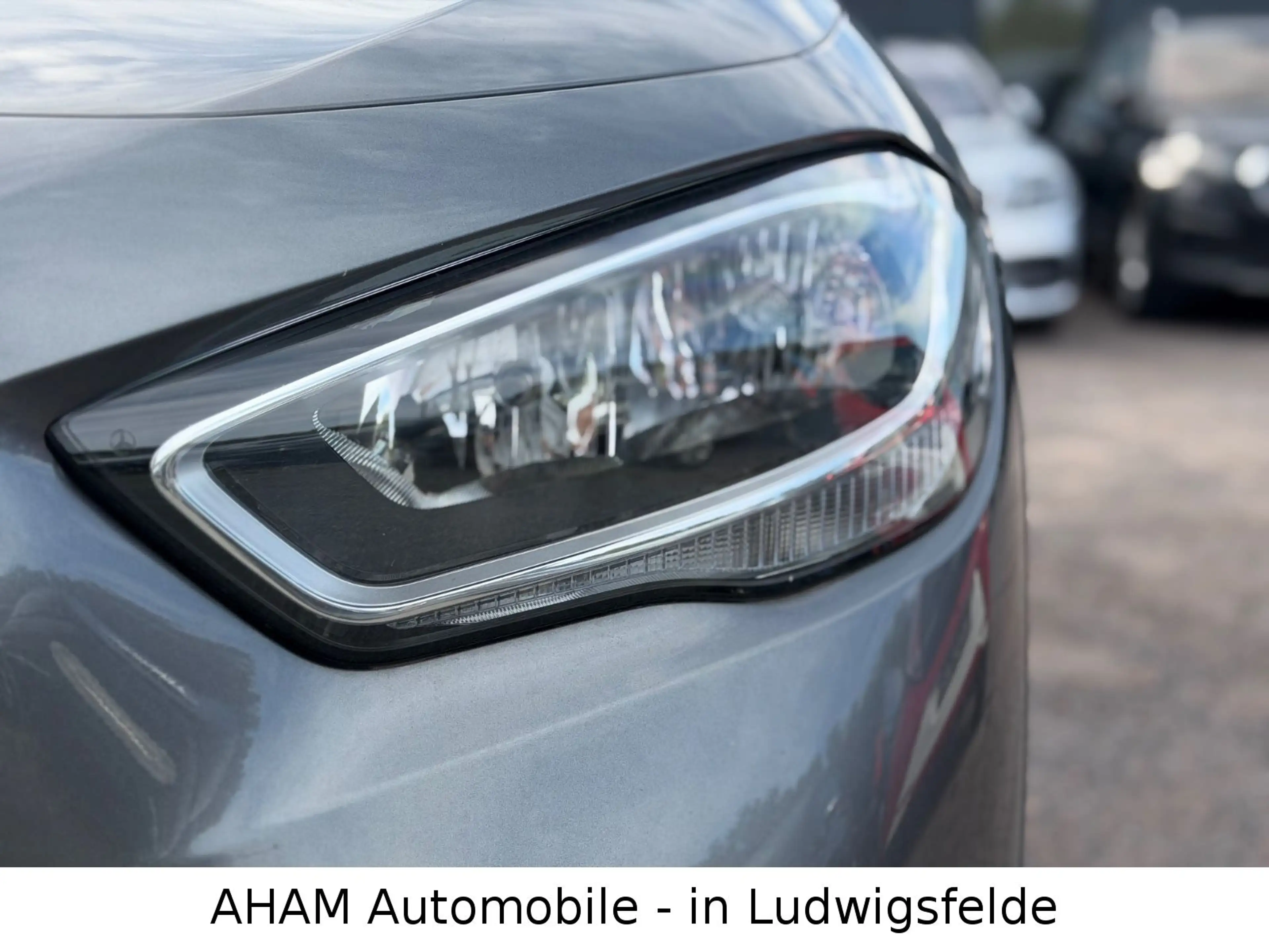 Mercedes-Benz GLA 200 DISTRONIC|LANE|KAM|NAVI|SHZ|KLIMA|MBUX — photo 11