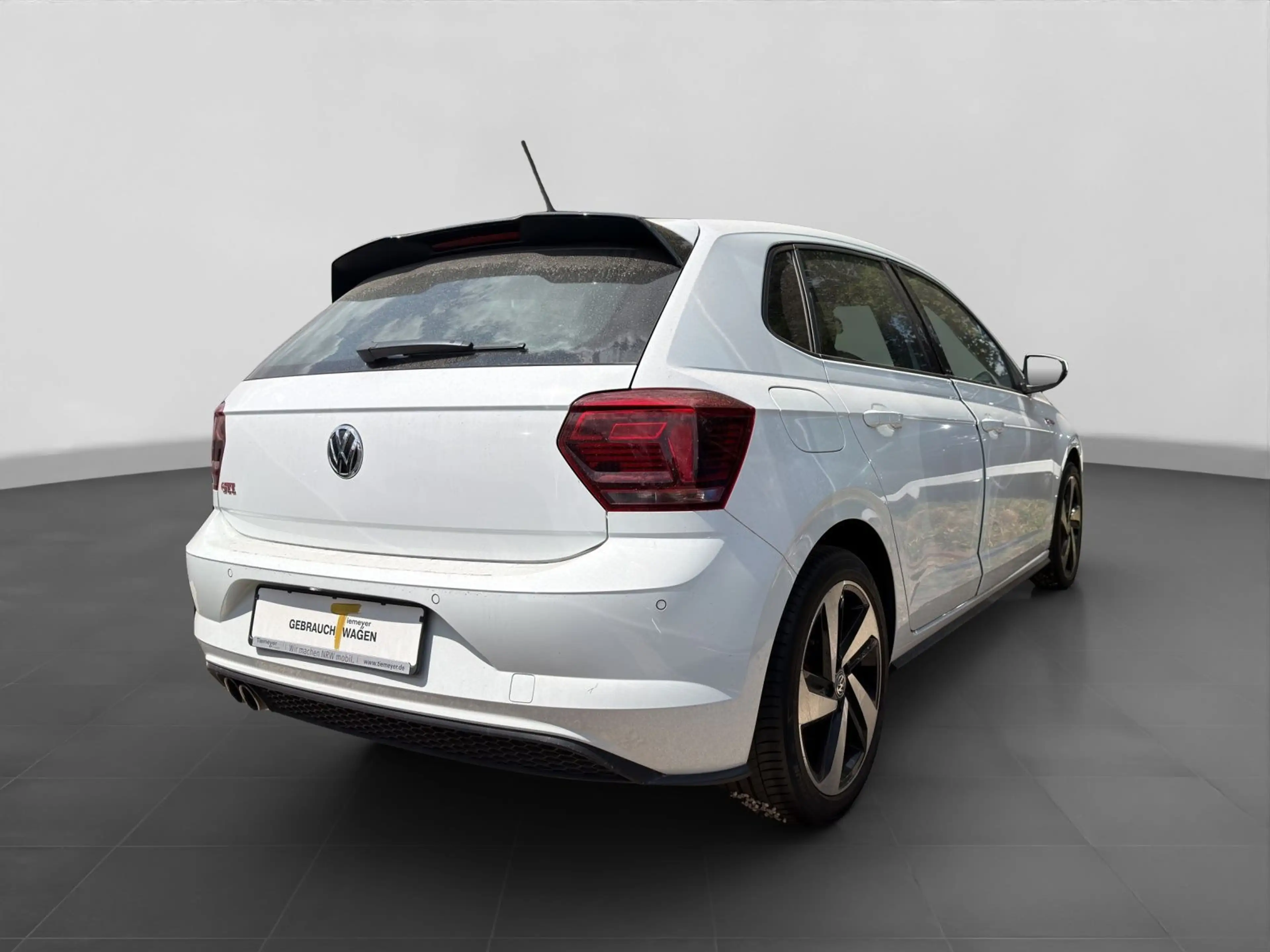 Volkswagen Polo GTI LM17 NAVI SITZHZG PDC — photo 3