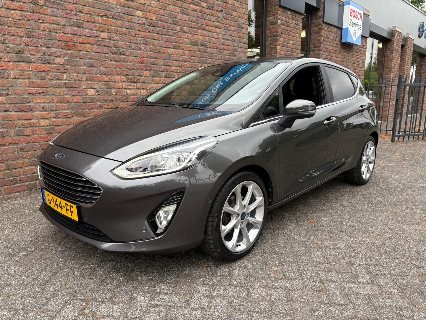 Ford Fiesta 1.0 EcoBoost 100PK Automaat| Titanium|Winterpack|T Szürke - 1