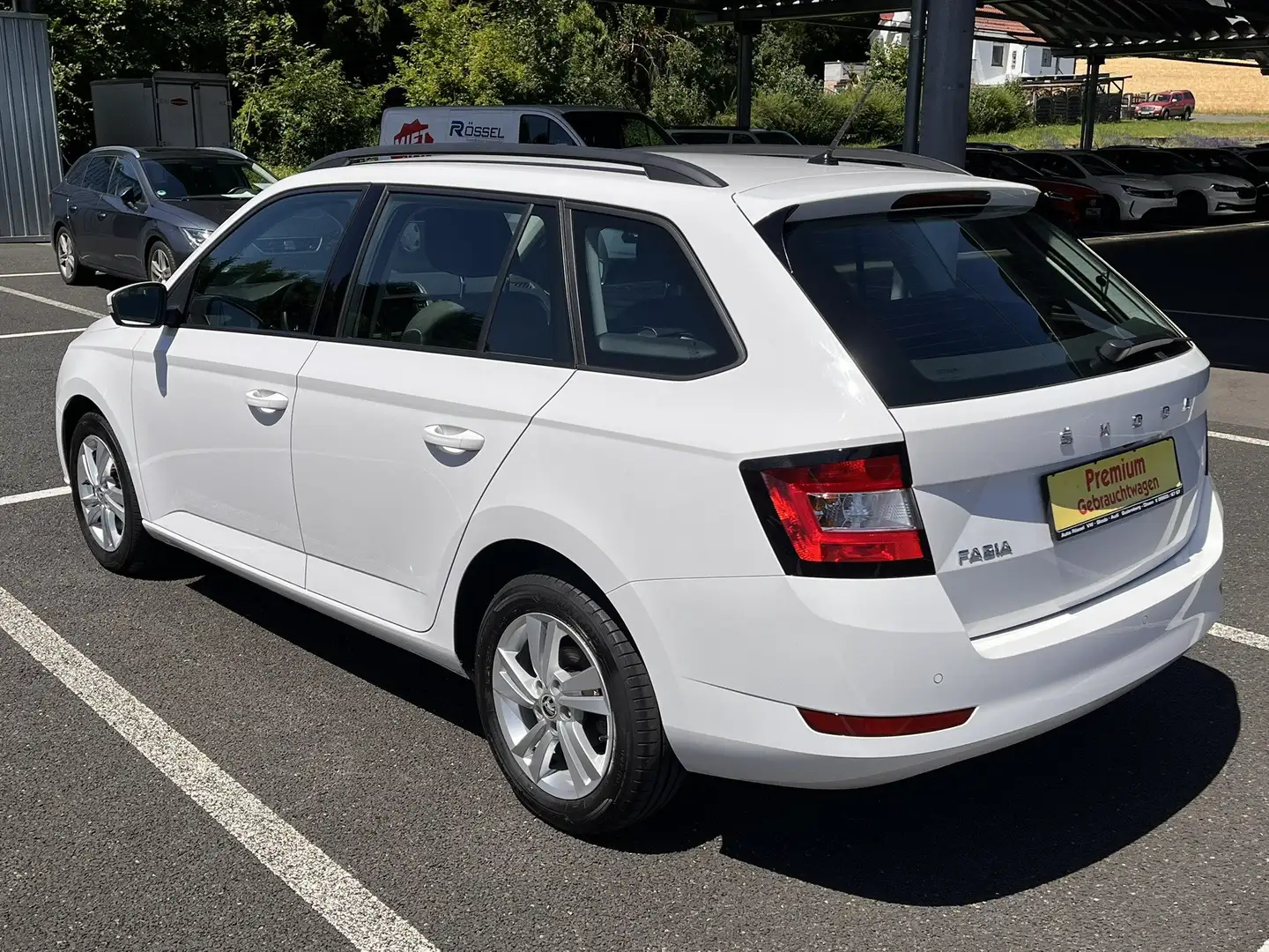 Skoda Fabia Combi 1,0 TSI Klima Sitzheizung 15" Alu Weiß - 2