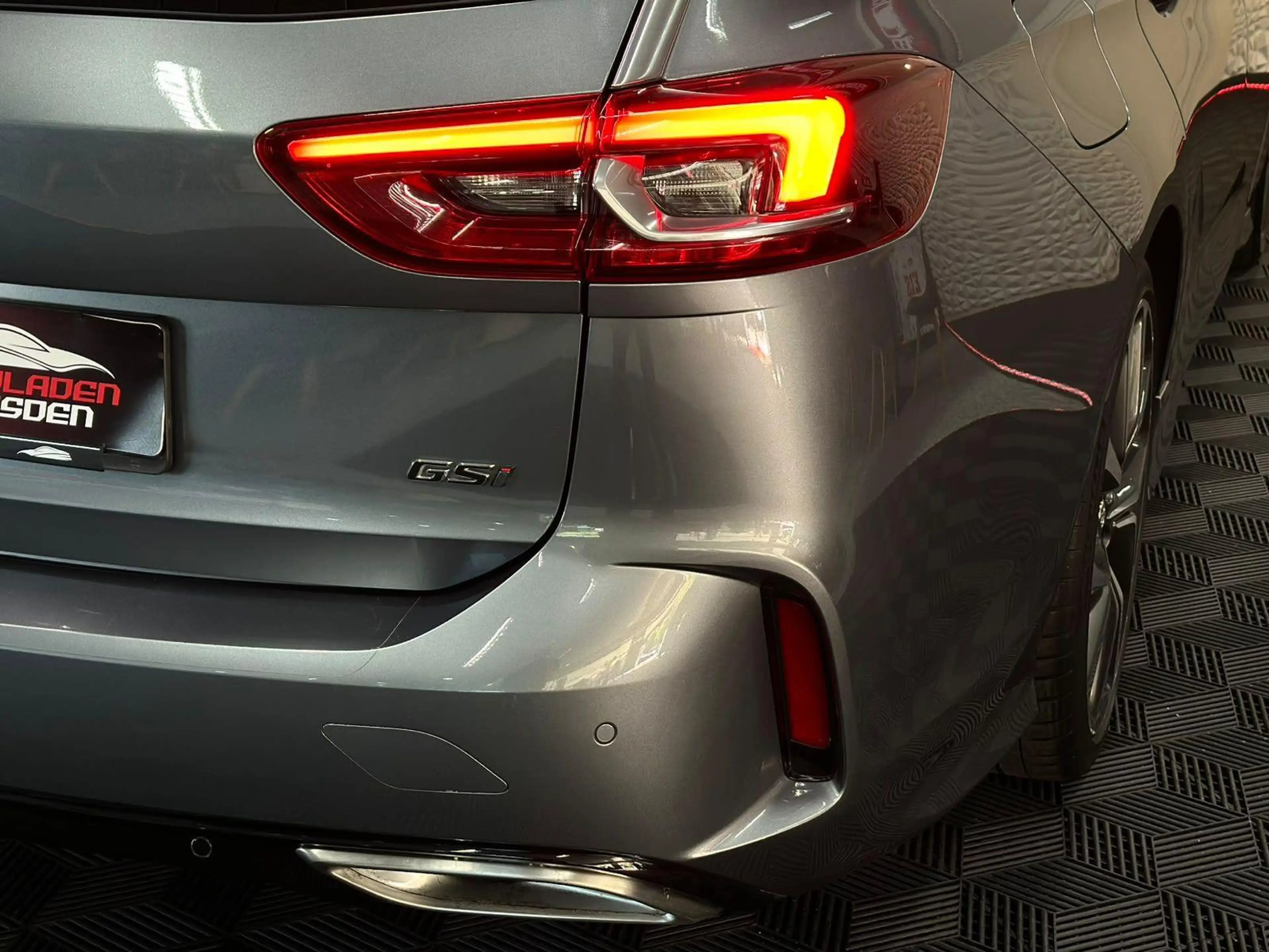 Opel Insignia 2.0 CDTI GSi 4x4 BOSE#LED#SPUR#KEYL#SHZ — photo 11
