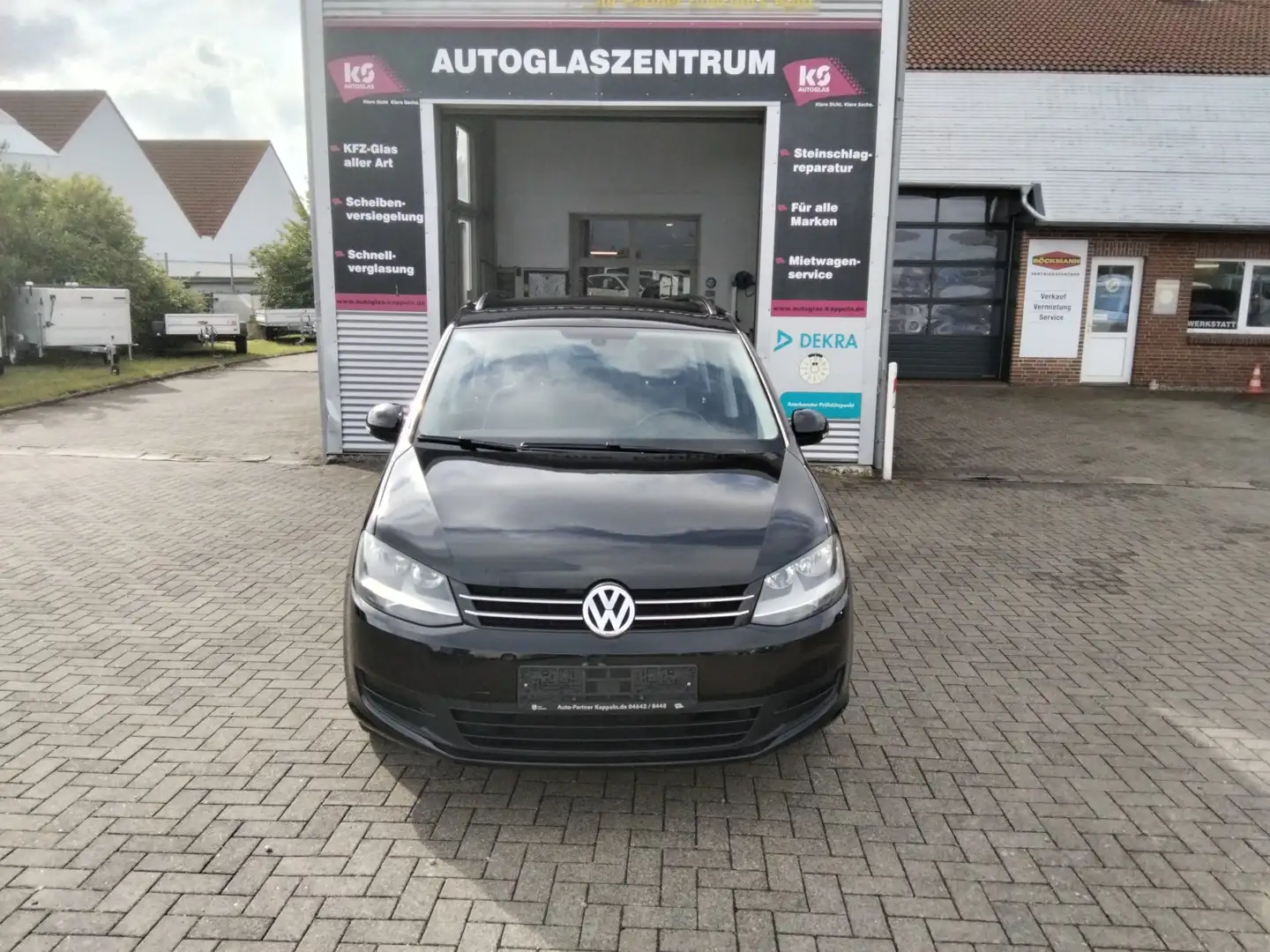 Volkswagen Sharan 2.0TDI 140PS Comfortline/Navi/SHZG/3-Zonen-Klima Noir - 2