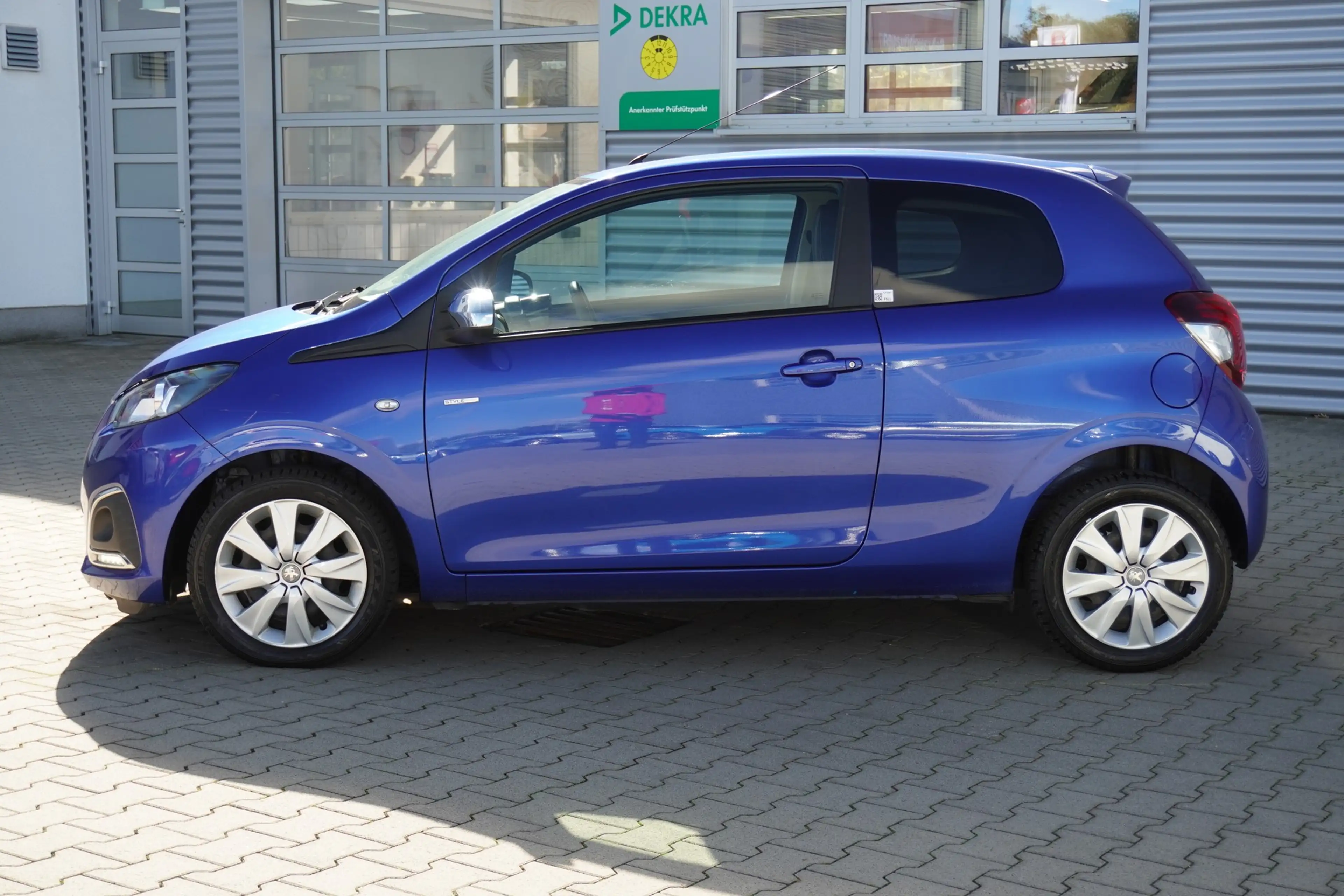 Peugeot 108 1.0 VTi Android Apple Tempomat Klima USB — photo 9