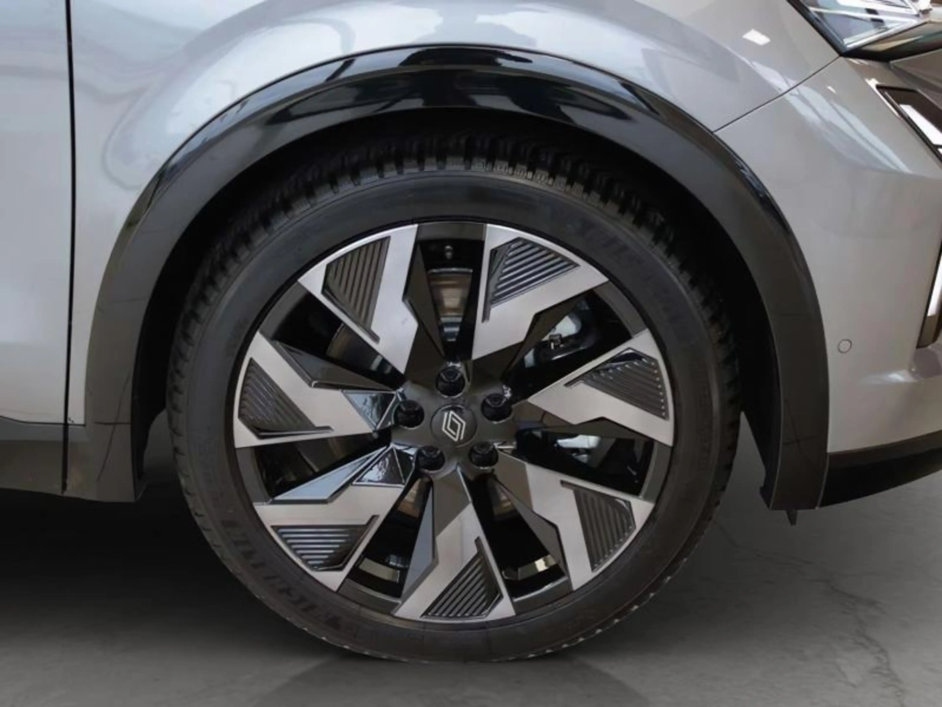 Renault Rafale Esprit Alpine E-Tech Full Hybrid 200 — photo 7