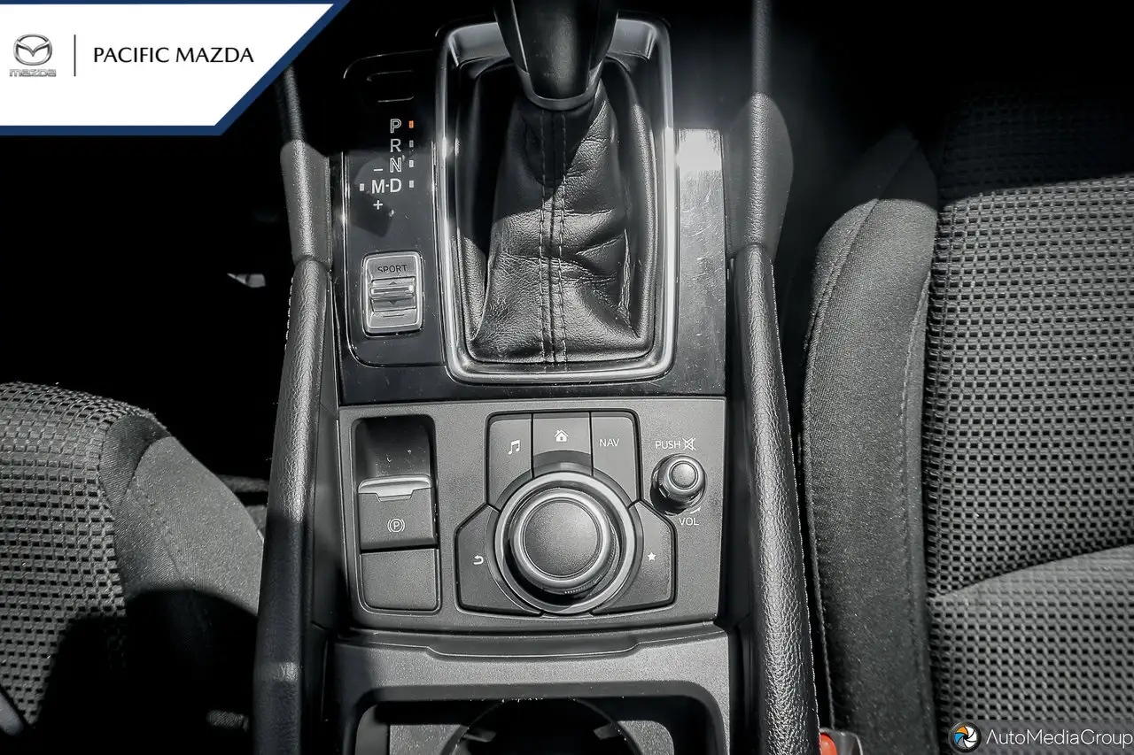 Mazda 3 fotografie Mazda 3
