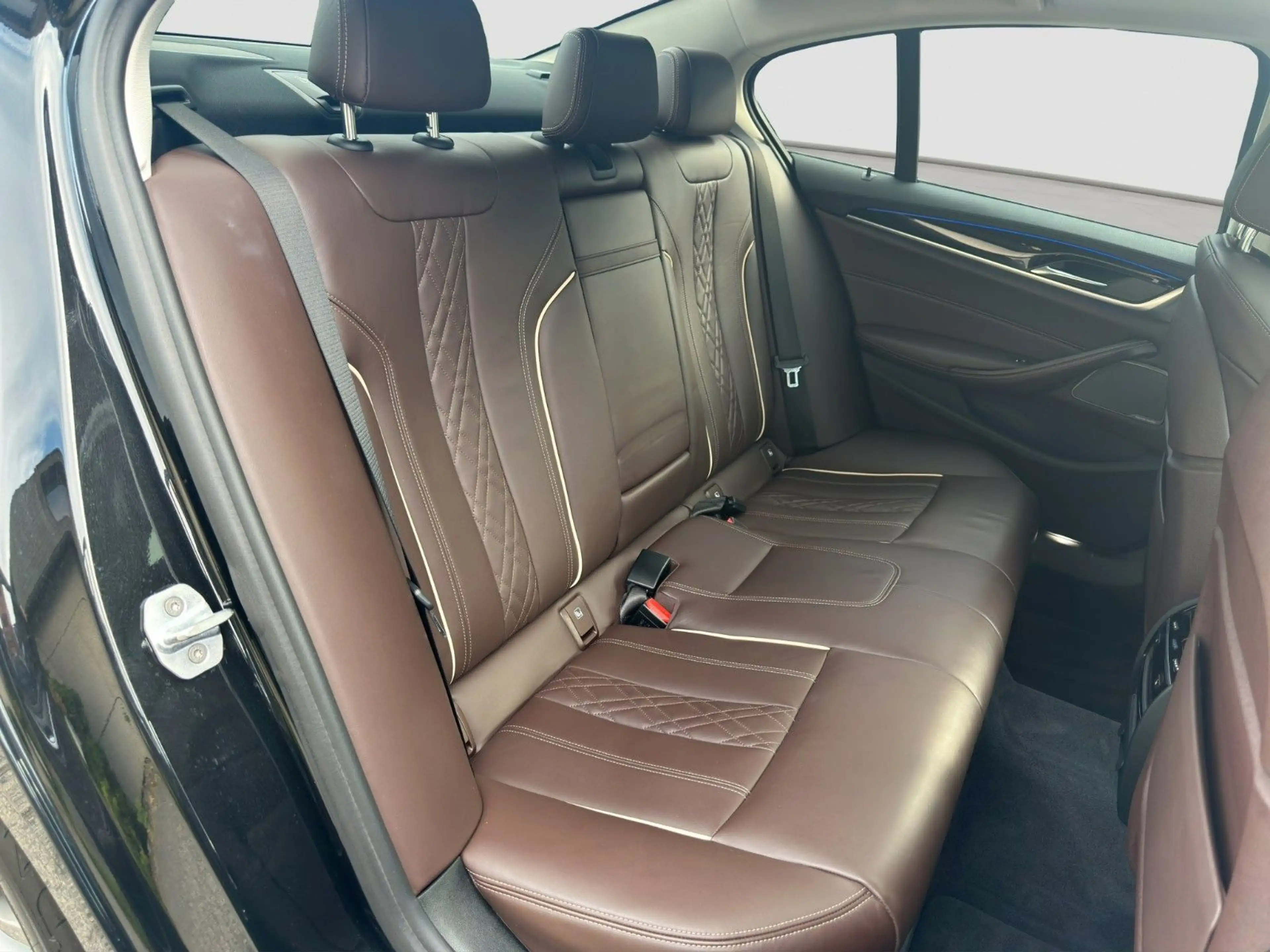 BMW 530 d xDr ACC SITZKLIMA H/K GLASDACH HUD 360°CARP — photo 11