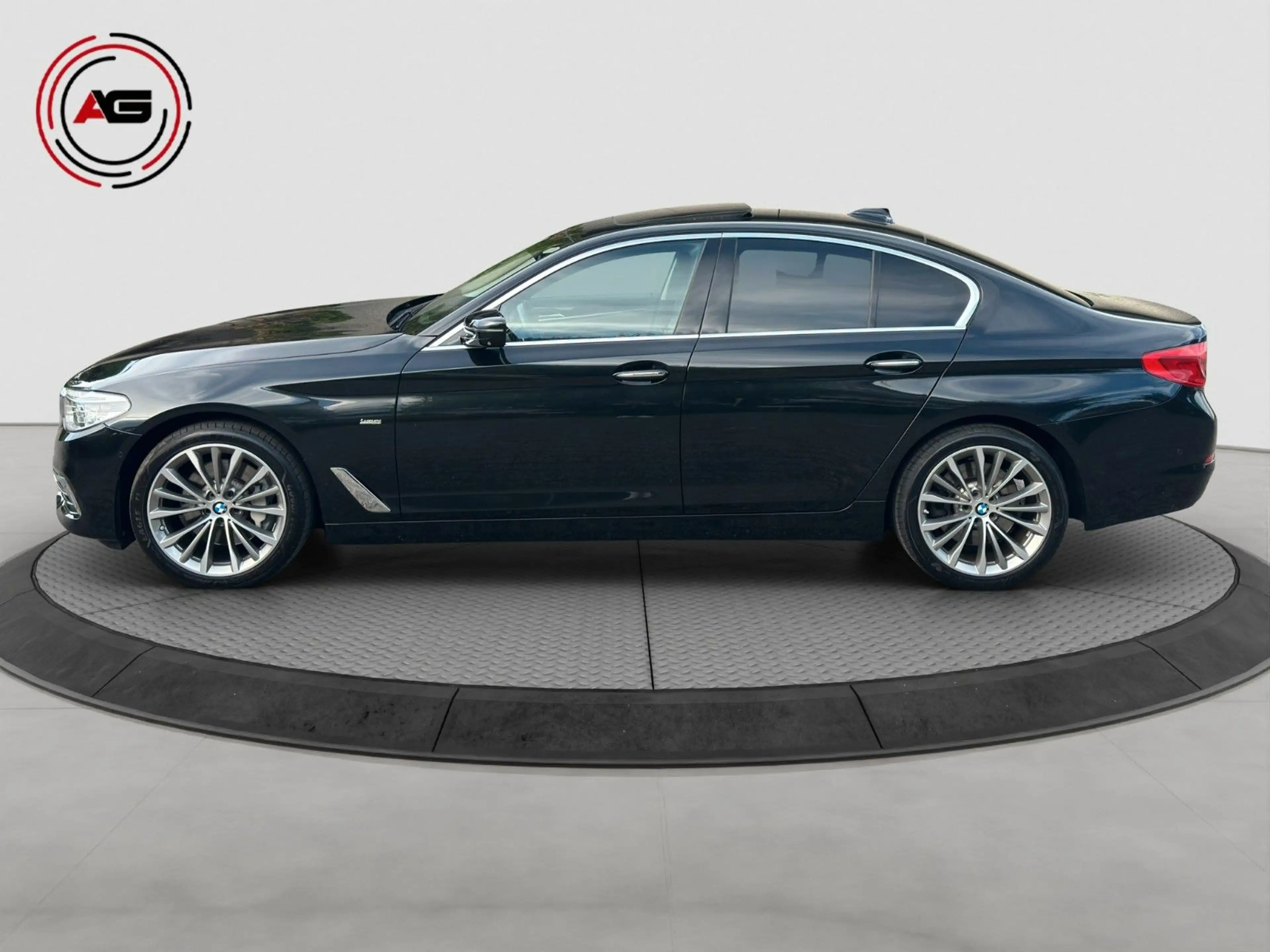 BMW 530 d xDr ACC SITZKLIMA H/K GLASDACH HUD 360°CARP — photo 3