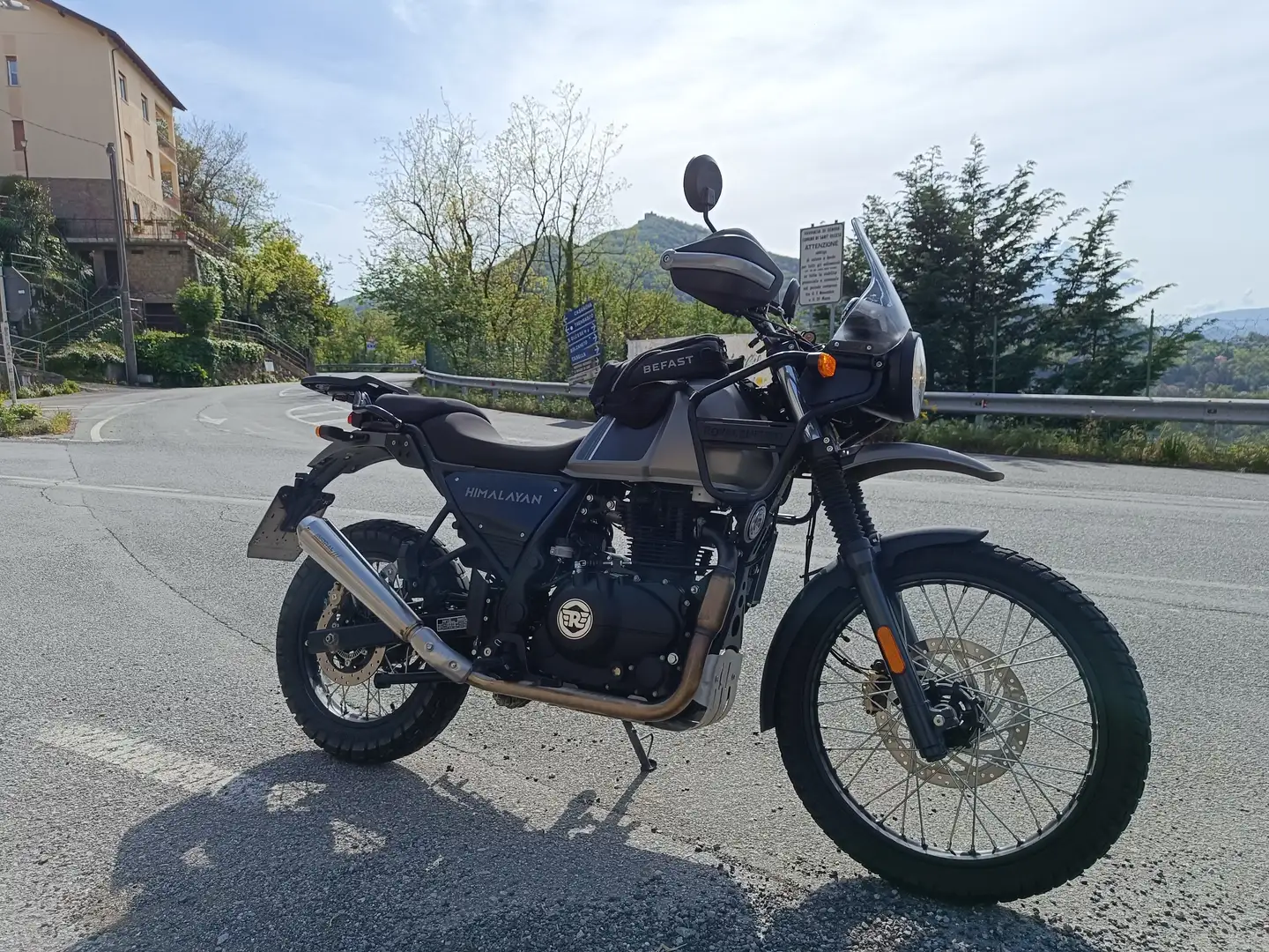 Royal Enfield Himalayan 411 Grigio - 2
