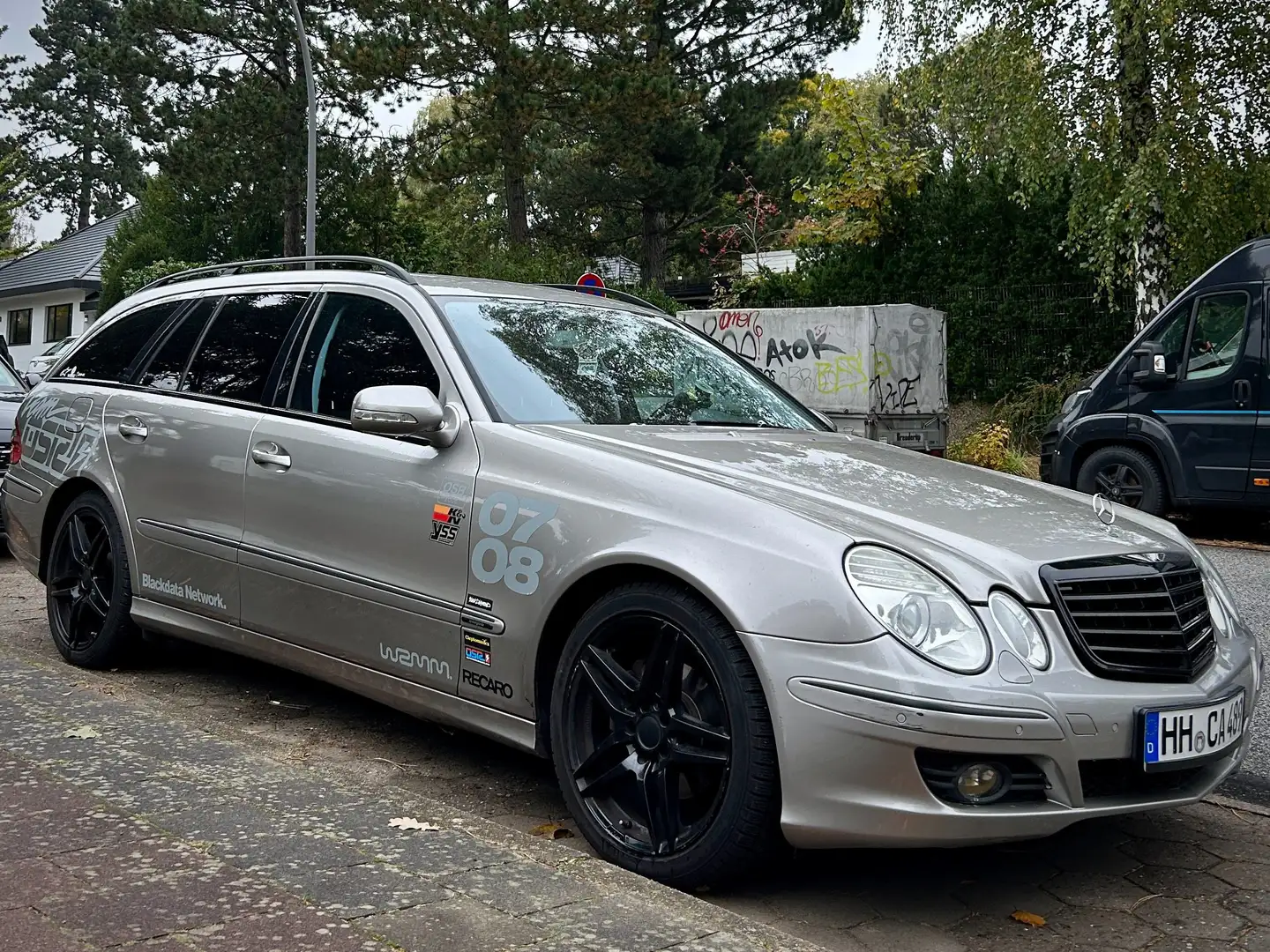 Mercedes-Benz E 200 E 200 T Kompressor Automatik Avantgarde BusinessED Silber - 1