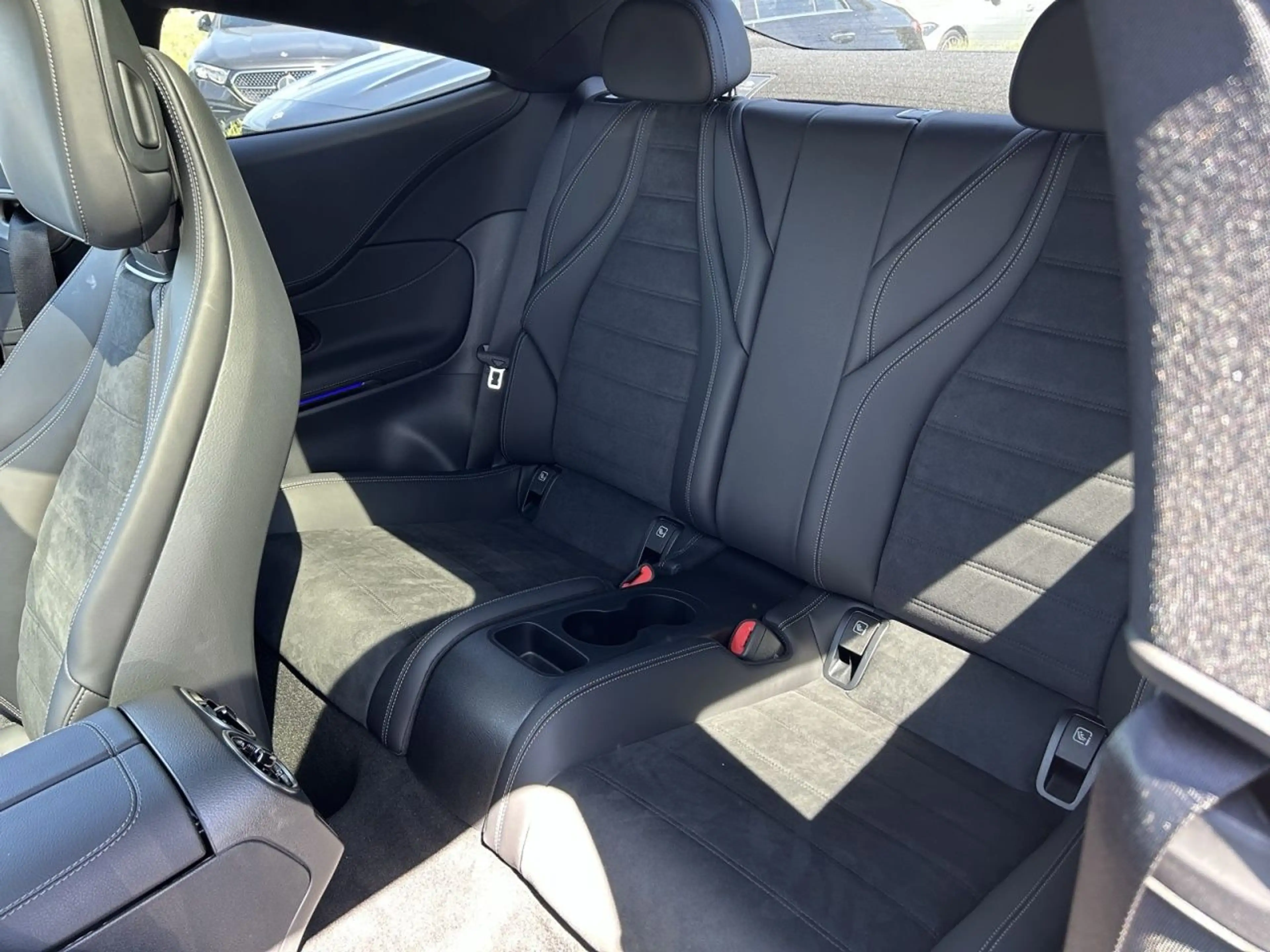 Mercedes-Benz CLE 180 Coupé AMG+MEMORY+TOTW+AMBIENTE+ILS+PANO — photo 13