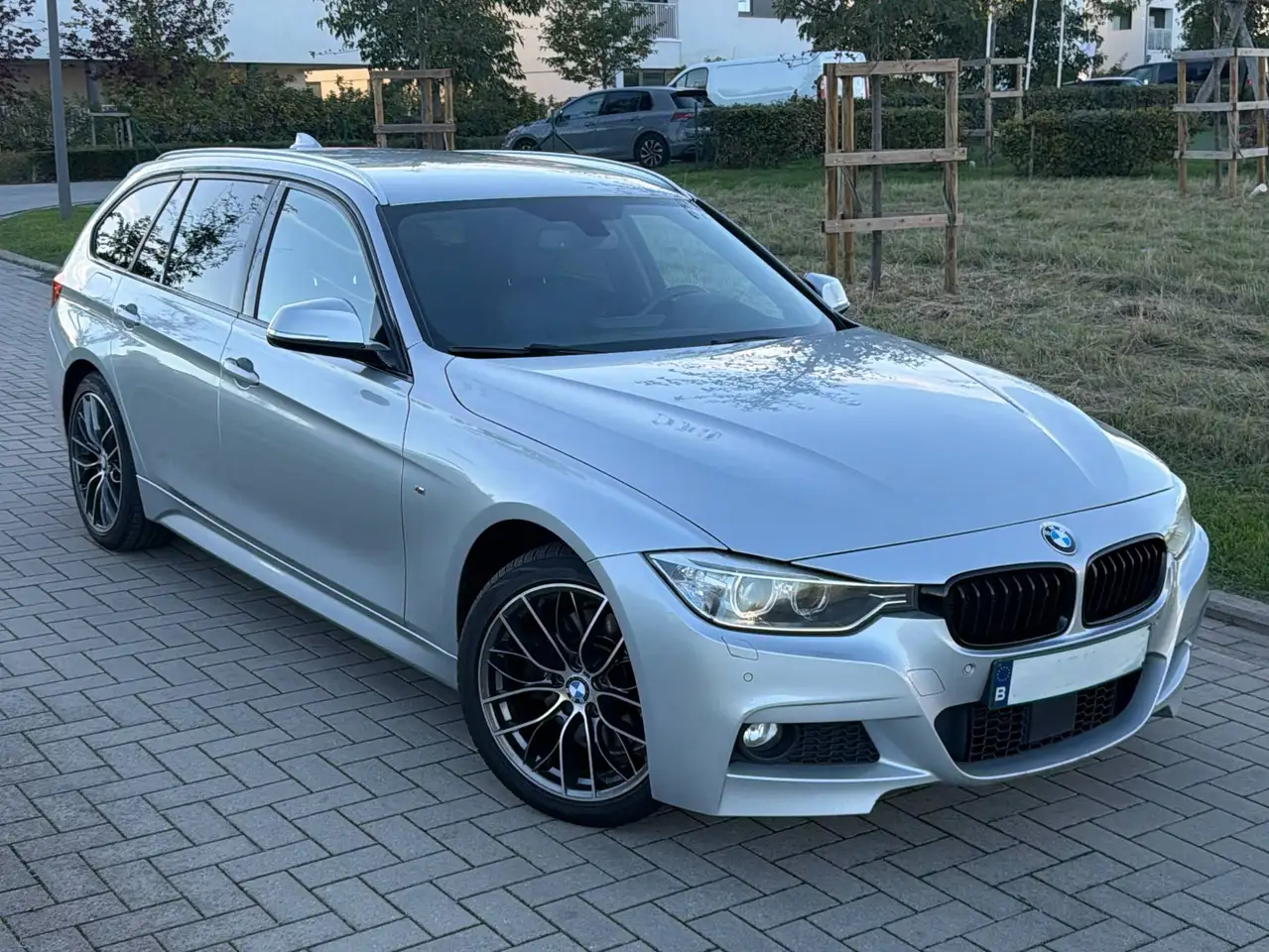 BMW 330