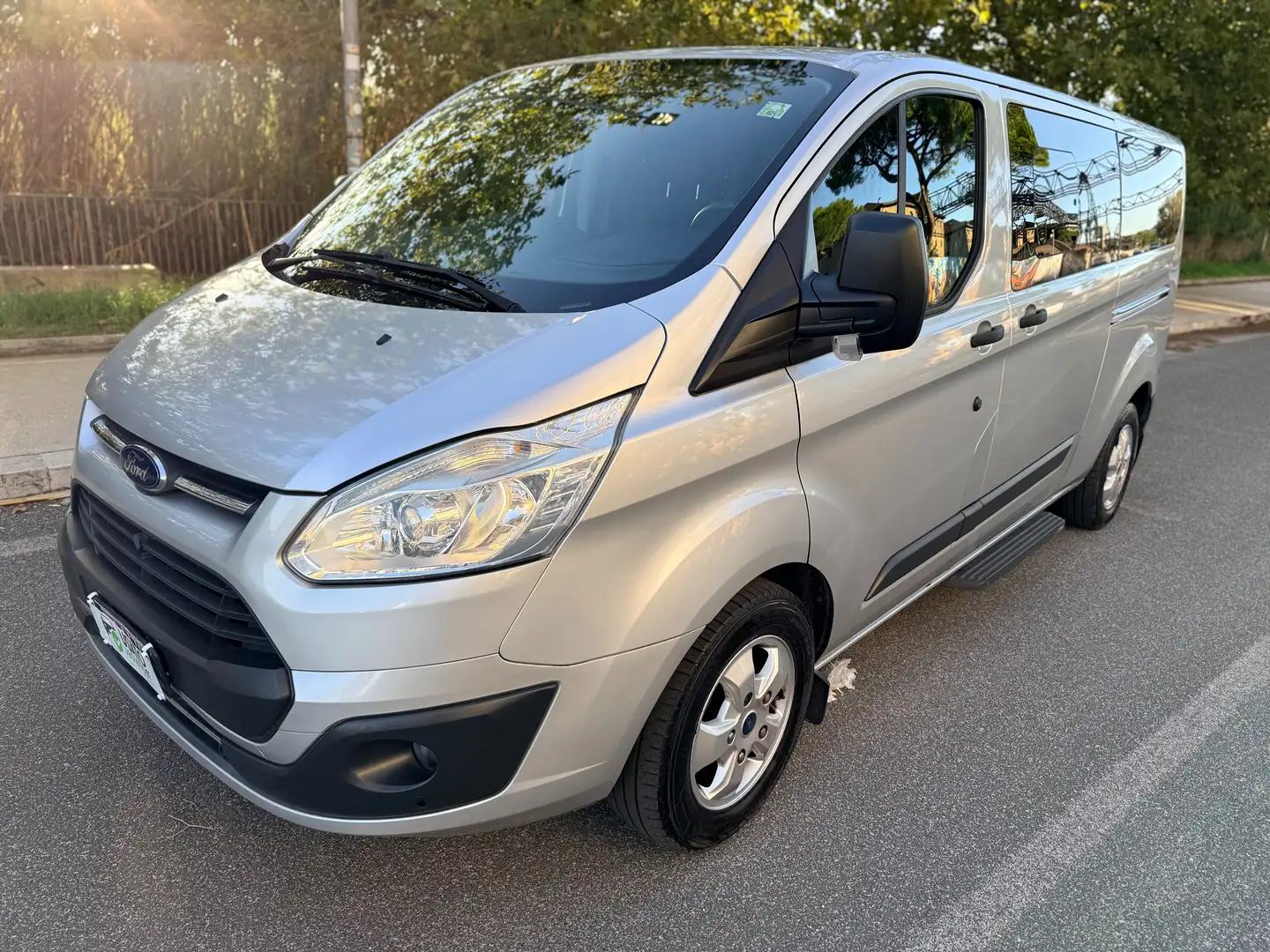 Ford Tourneo Custom 8 posti 2.0 130cv UNIPRO Passo Lungo NO IVA!!! Argent - 1