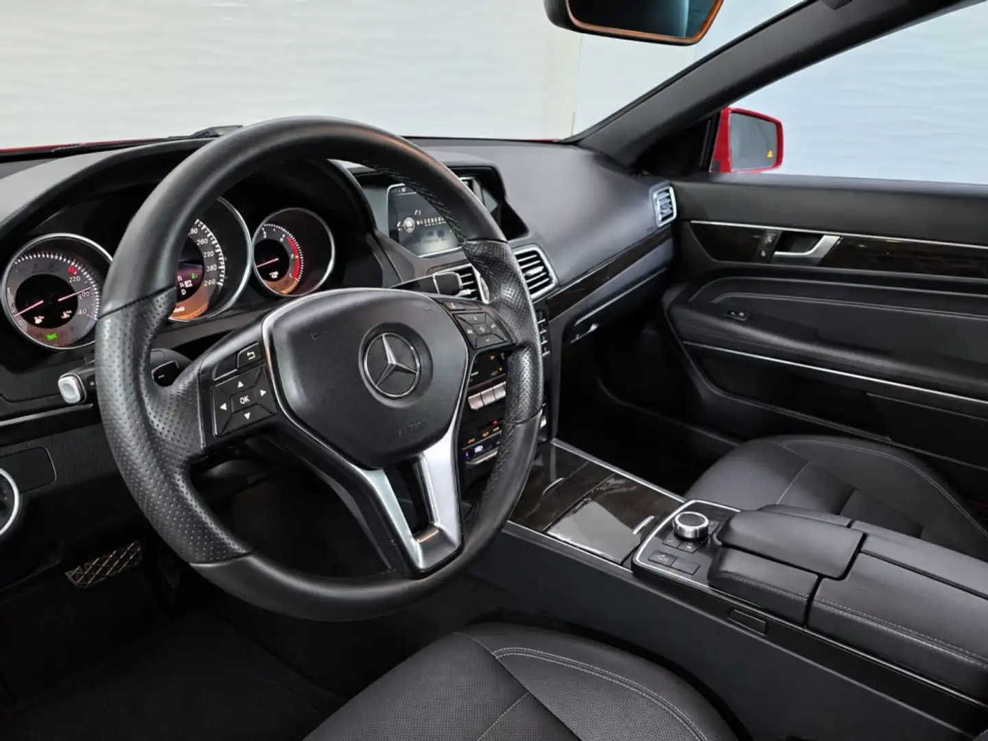Mercedes-Benz E 220 Cabrio 220d 9G-Tronic Rojo - 2