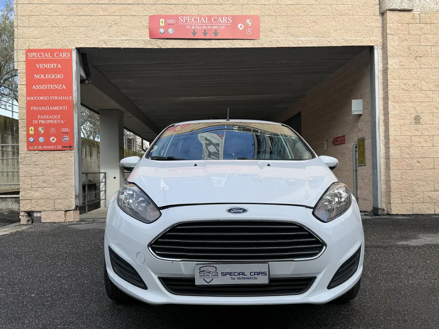 Ford Fiesta 1.4  Titanium  GPL Weiß - 1