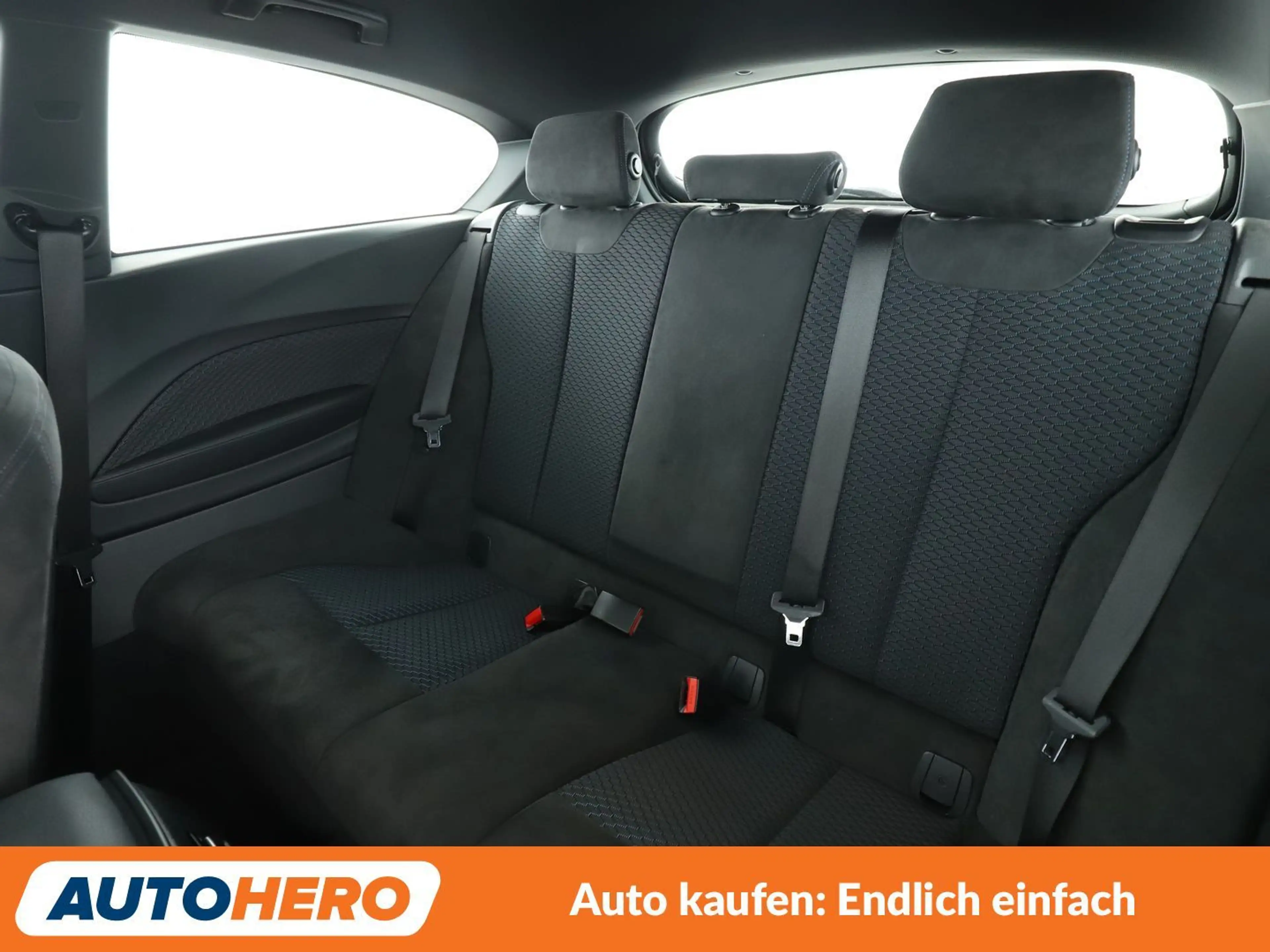 BMW 125 125d M Sport Aut*NAVI*LED*TEMPO*CAM*PDC*SHZ* — photo 14