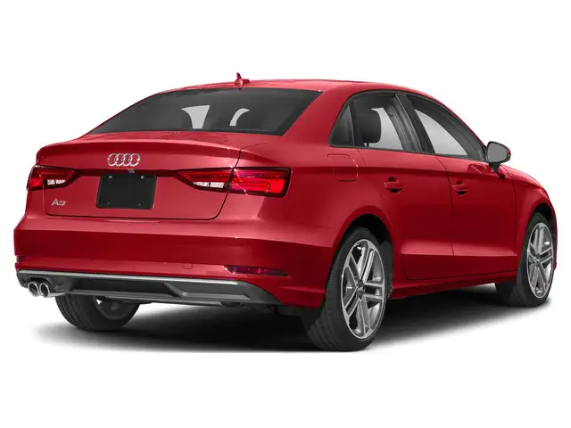 Audi A3 2018 — photo 2