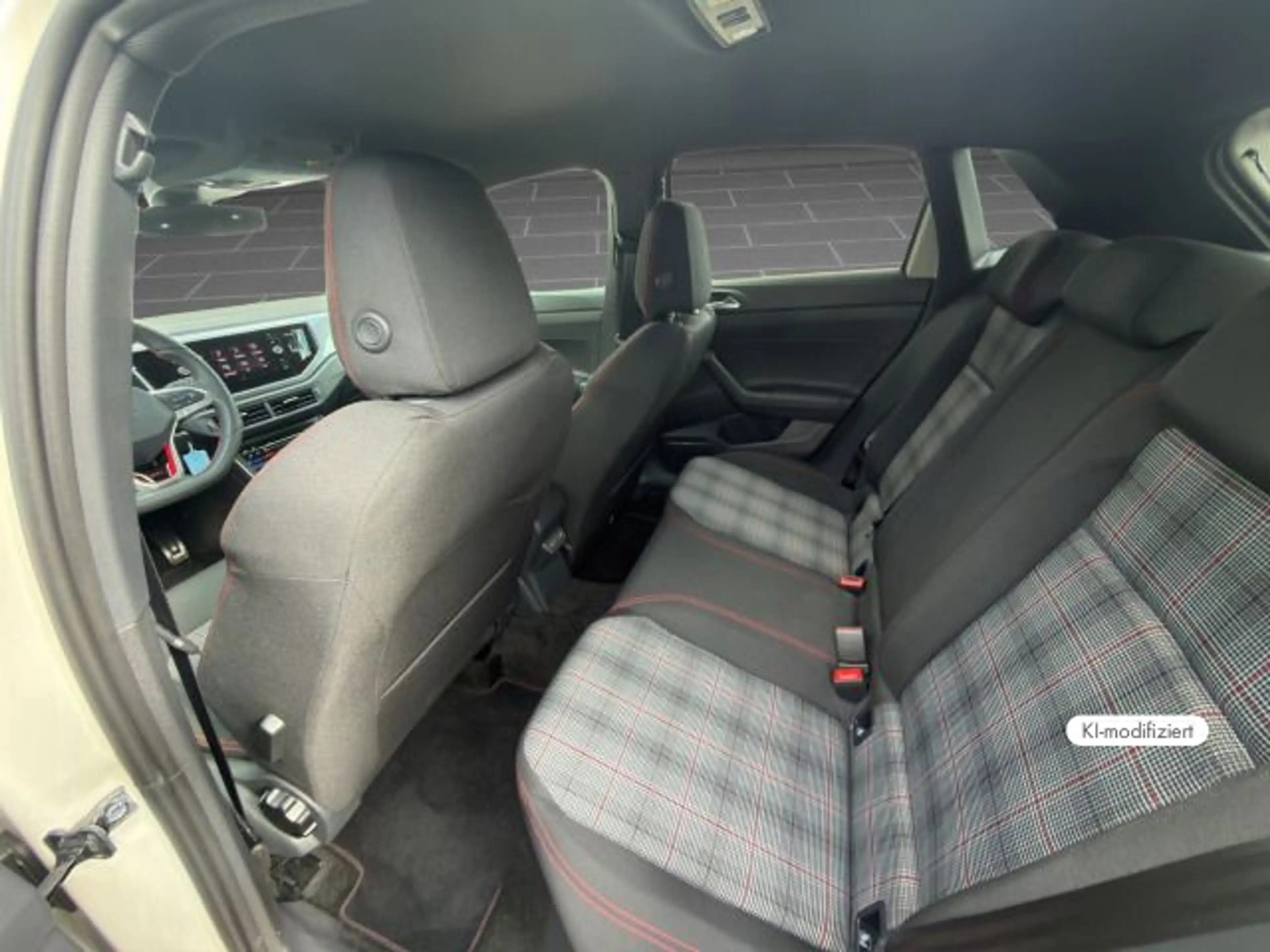 Volkswagen Polo GTI 2.0 TSI DSG IQ.LIGHT CARPLAY PDC ACC SH — photo 14
