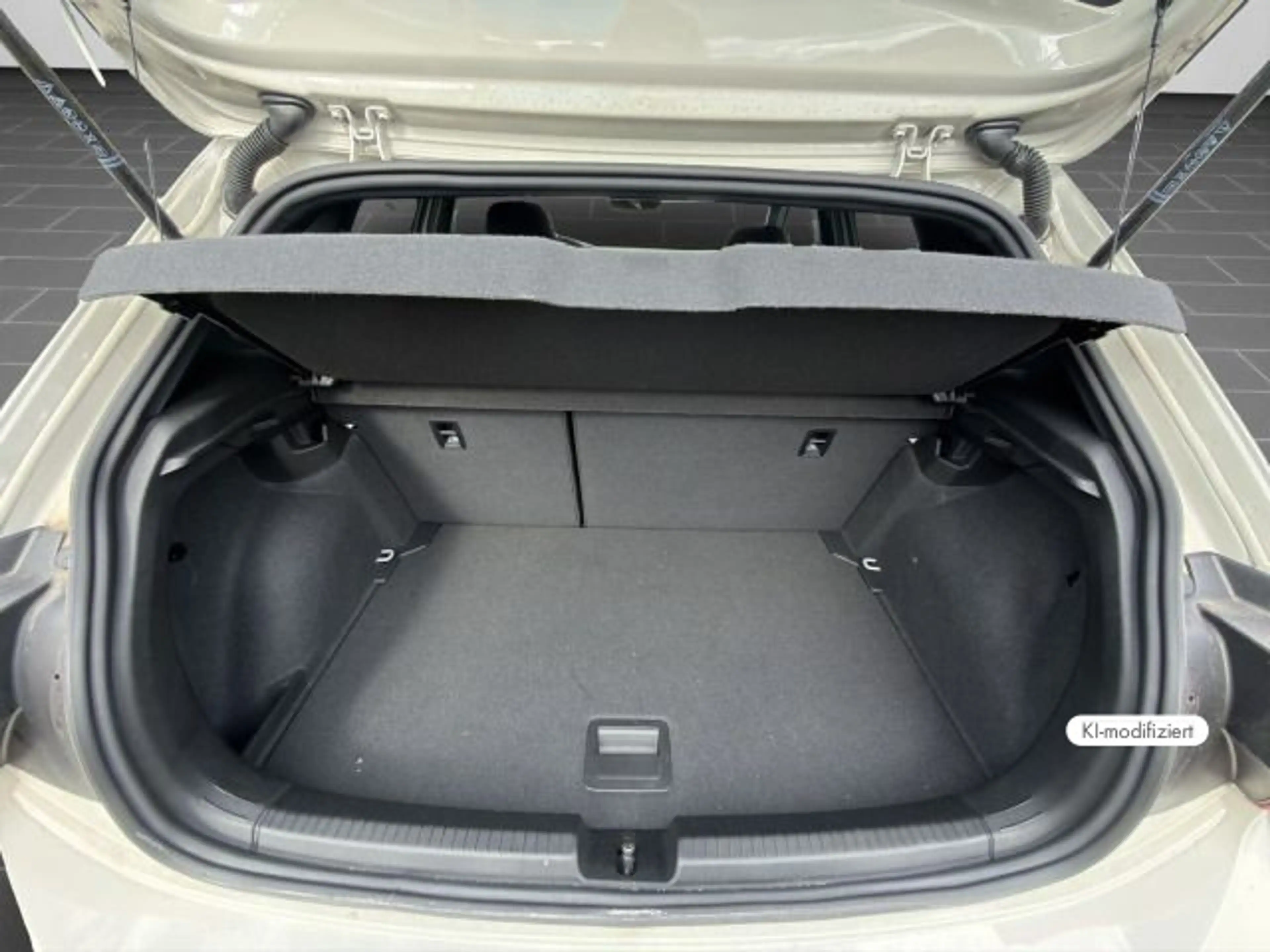 Volkswagen Polo GTI 2.0 TSI DSG IQ.LIGHT CARPLAY PDC ACC SH — photo 15