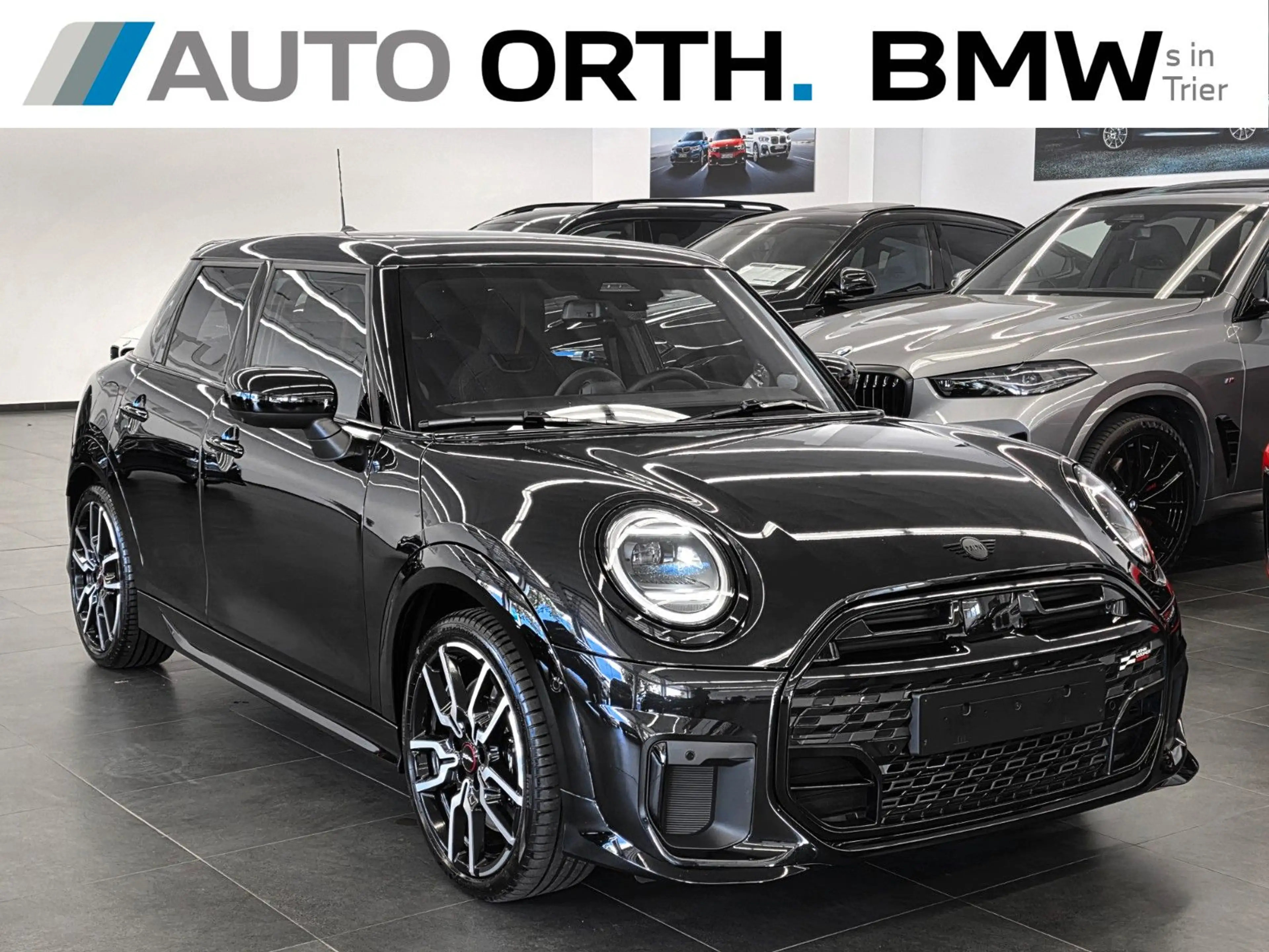 MINI Cooper S 5-Türer JCW-TRIM ´XL´ NAVI-AR HUD PANO