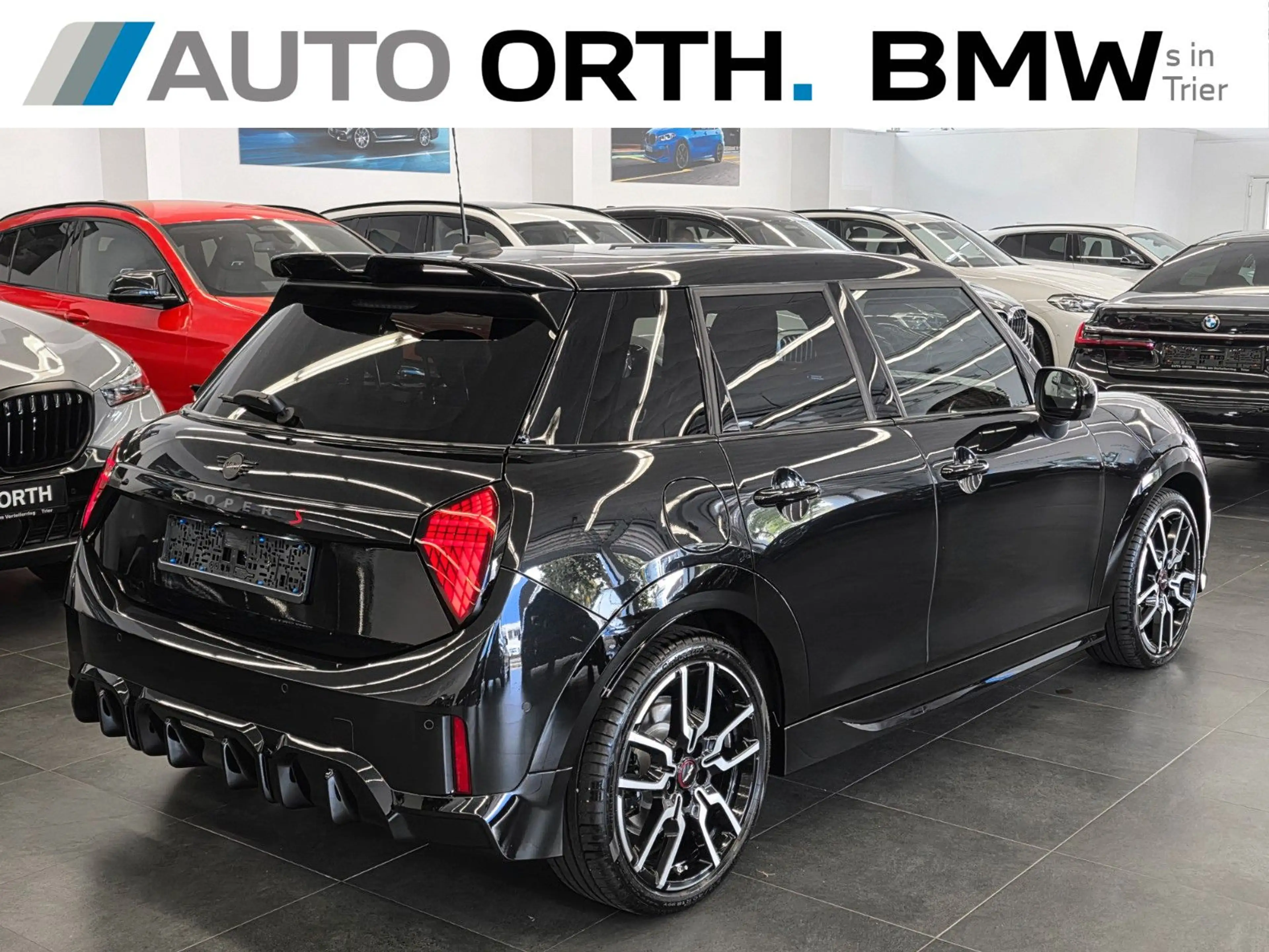 MINI Cooper S 5-Türer JCW-TRIM ´XL´ NAVI-AR HUD PANO — photo 2