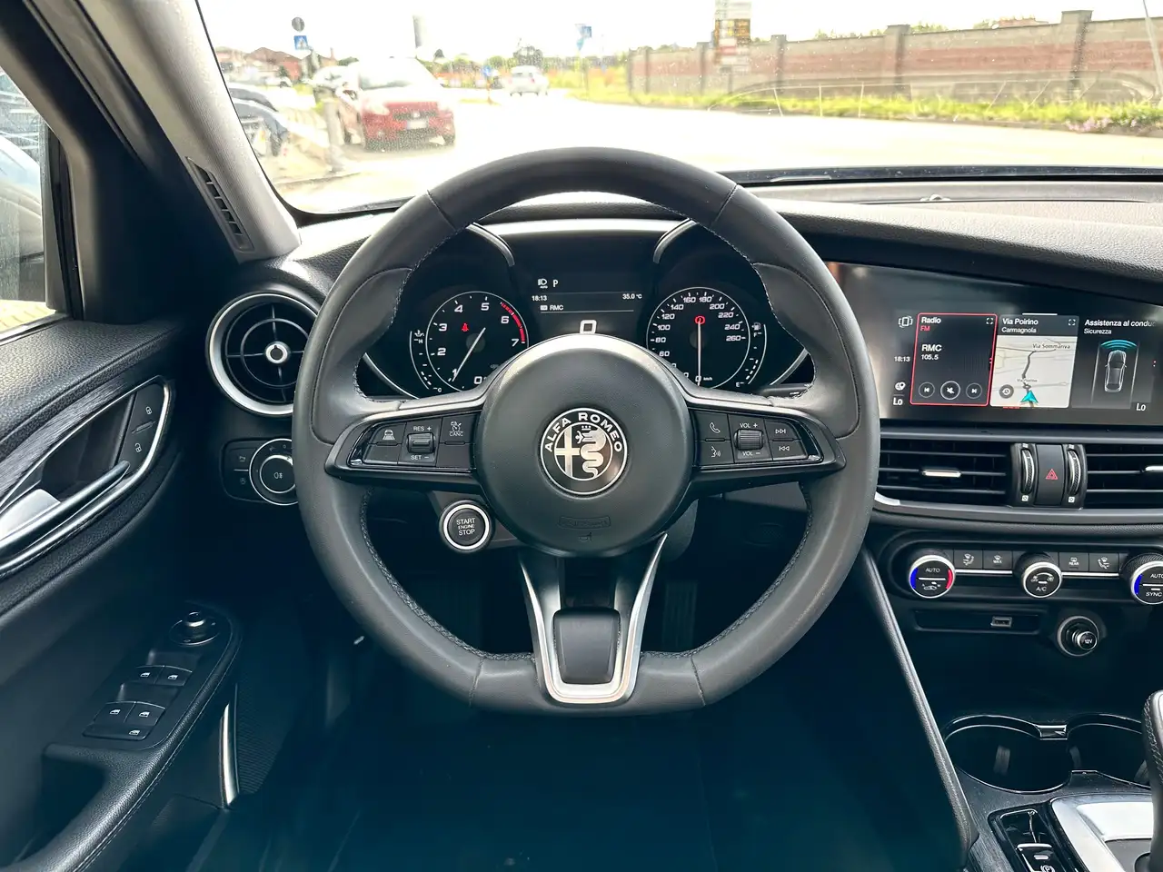 Alfa Romeo Giulia 2021 — фото 9