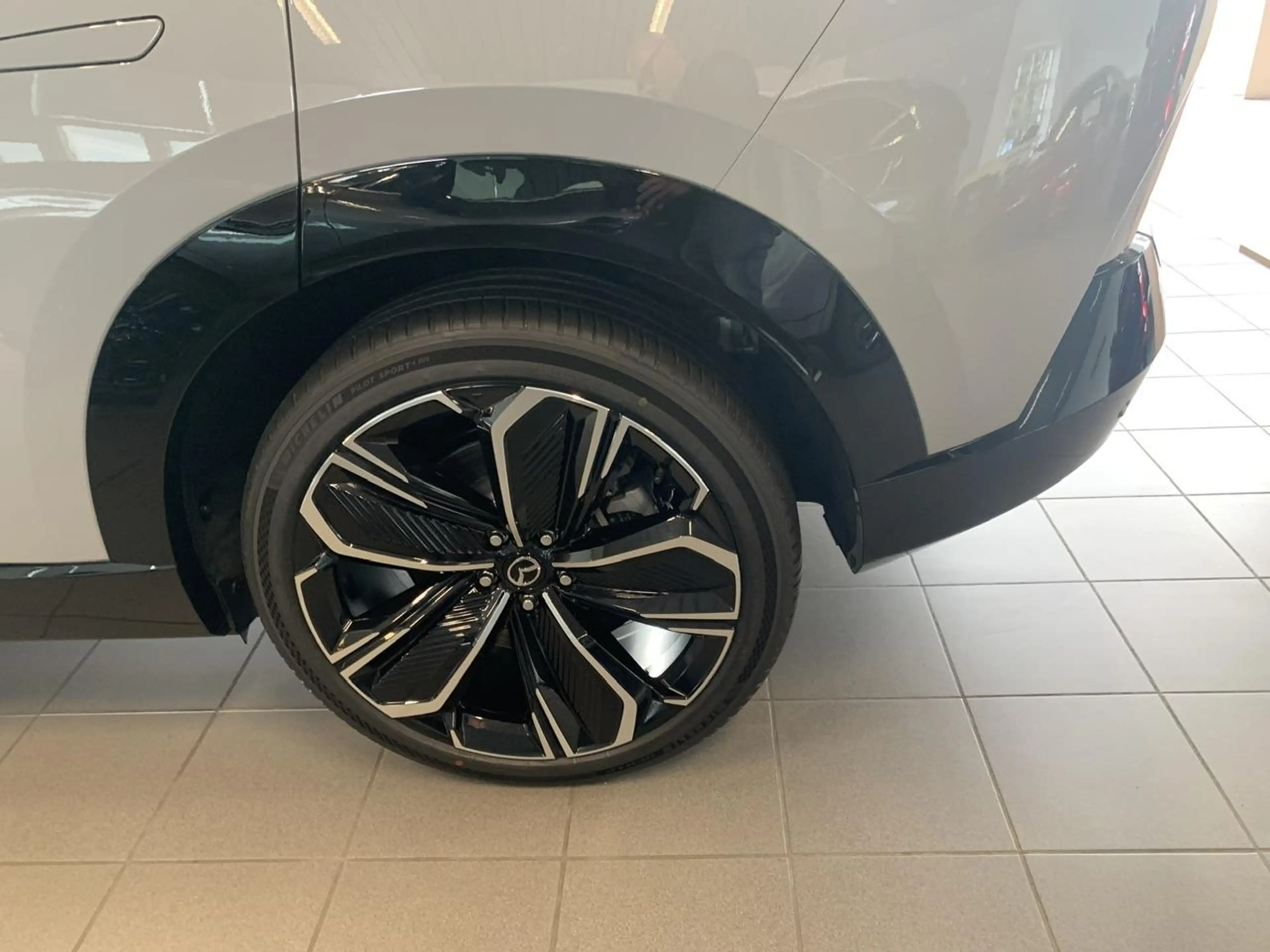 Mazda CX-6e 5WGN EV 78kWh 258 hp Takumi 21'' Sport — photo 9