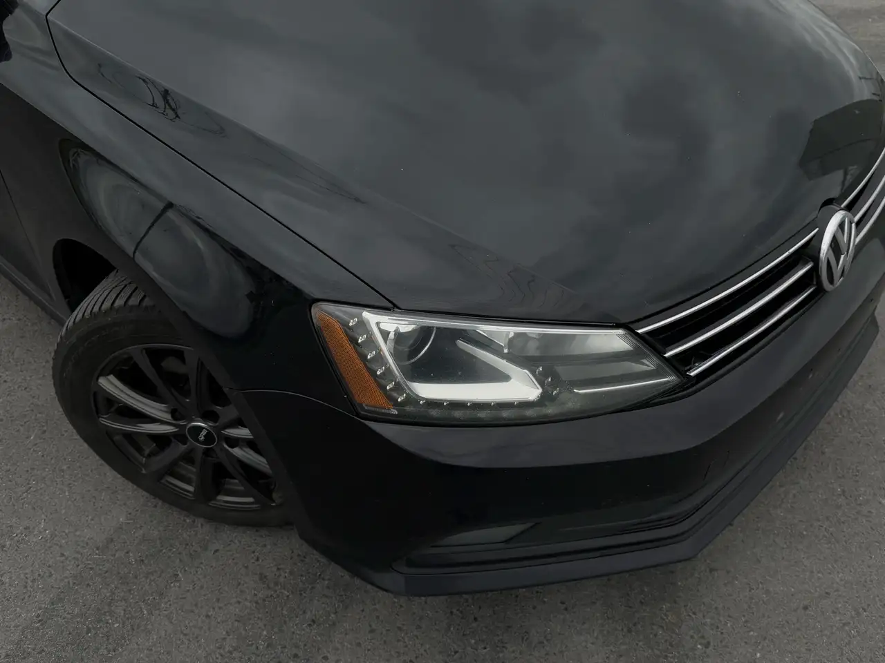 Volkswagen Jetta снимка Volkswagen Jetta