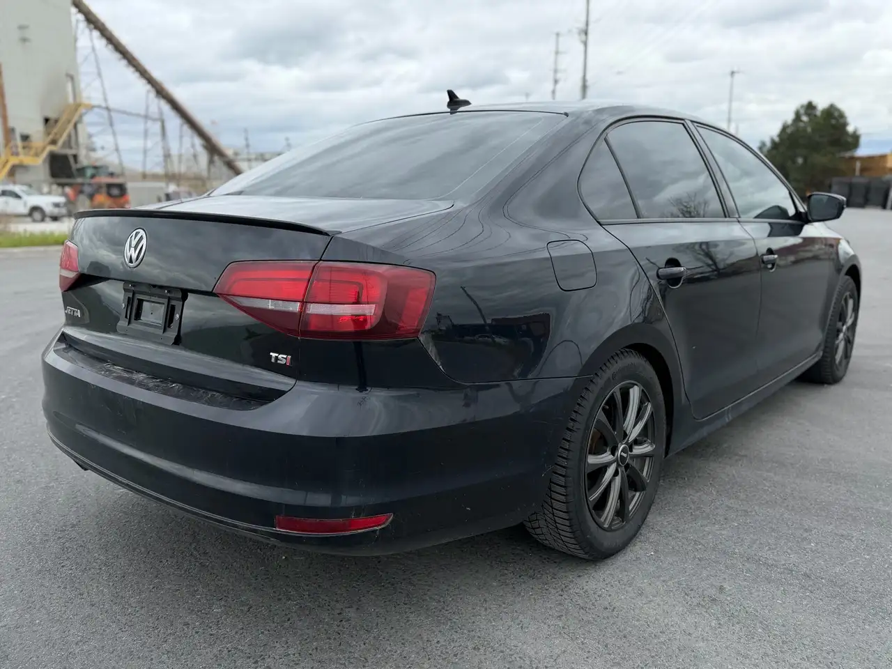 Volkswagen Jetta снимка Volkswagen Jetta
