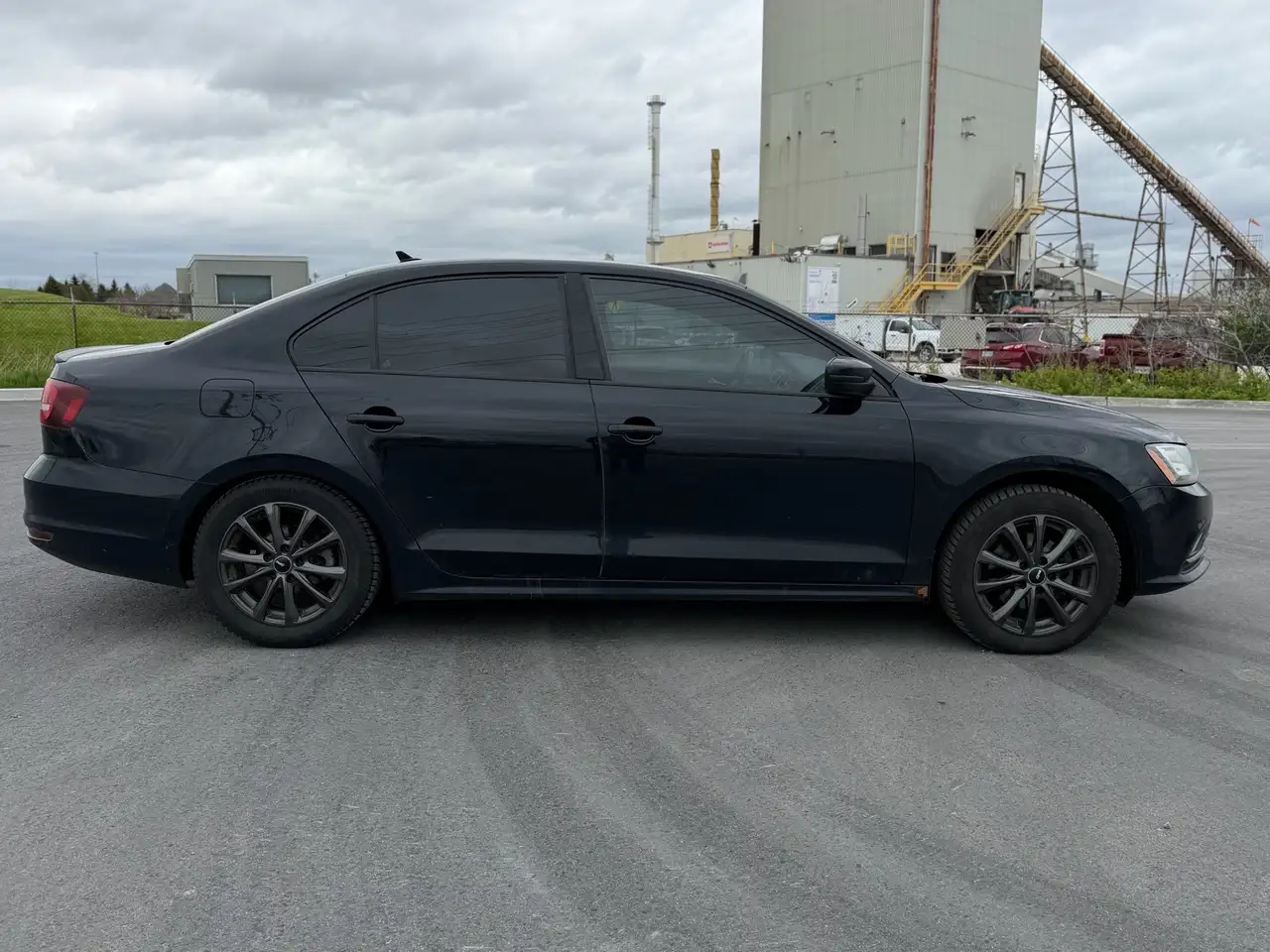 Volkswagen Jetta снимка Volkswagen Jetta