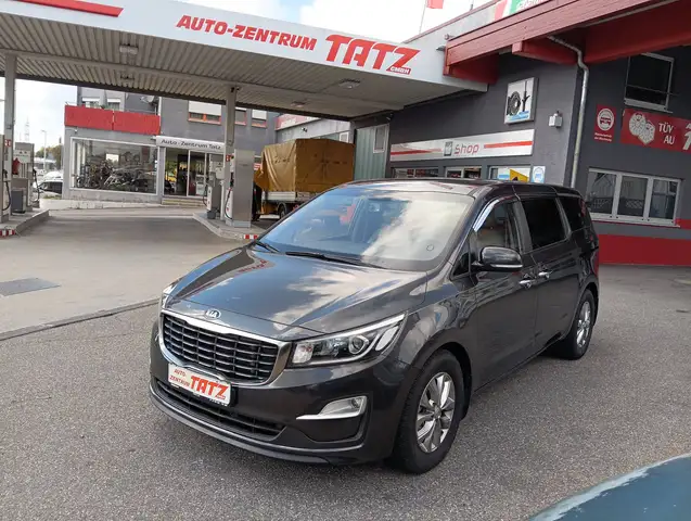 Kia Carnival Generation YP/ Grand Carnival
