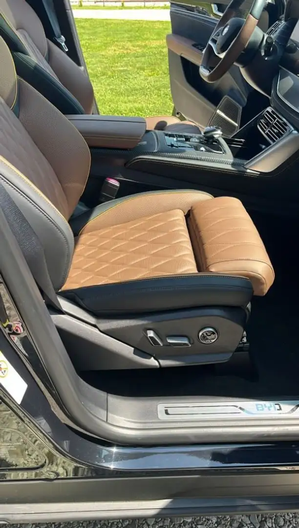 BYD Tang TANG Flagship Leder Pano Sitz7 517 PS 360 Kamera Noir - 2