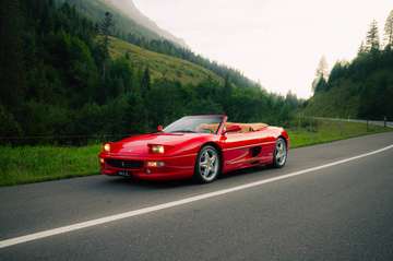 F355 Spider - 2 owners since new - 6-speed manual gearbox