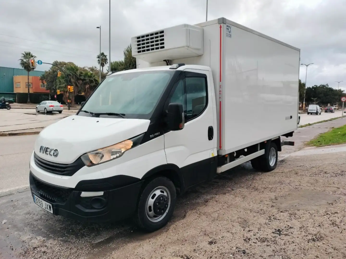 Iveco Daily Chasis Cabina 35C14 3000 136 Blanco - 1
