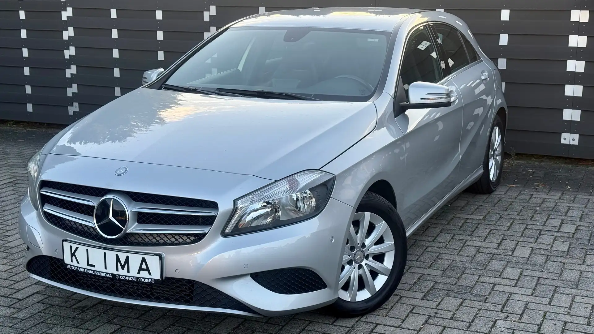 Mercedes-Benz A 180 A 180 CDI / d BlueEfficiency (176.012) Silber - 1