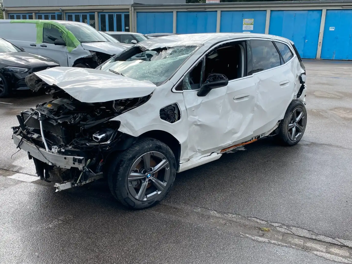 BMW 225 e xDrive Active Tourer M-Sport Weiß - 1