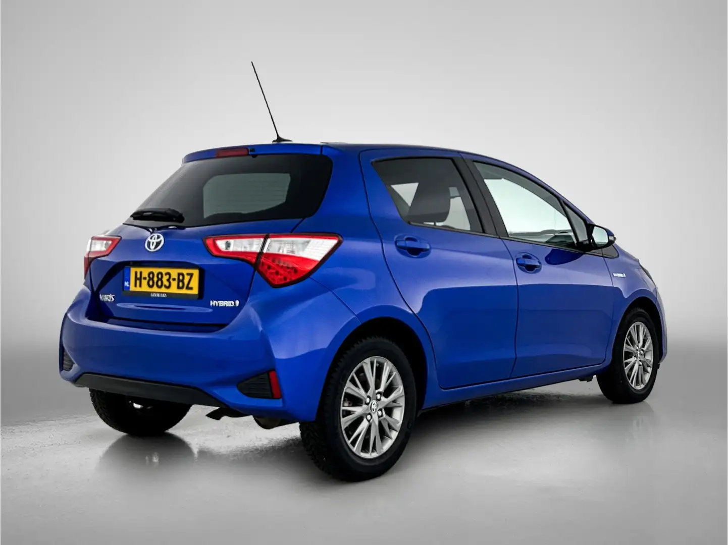 Toyota Yaris 1.5 Hybrid Dynamic Blu/Azzurro - 2