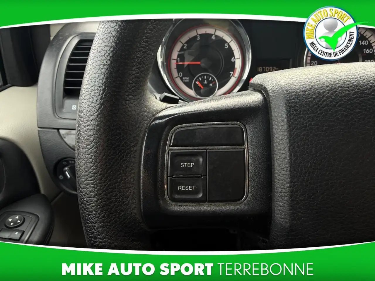 Dodge Grand Caravan снимка Dodge Grand Caravan