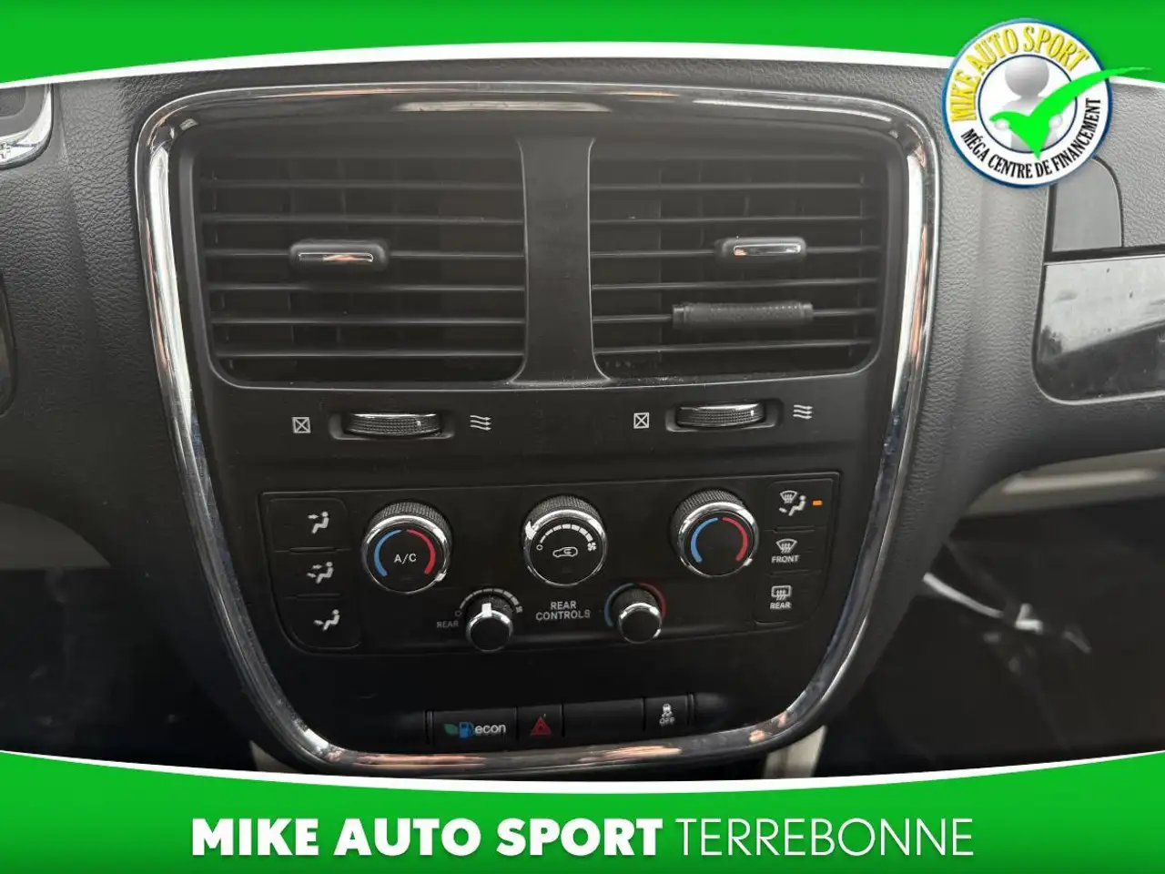 Dodge Grand Caravan снимка Dodge Grand Caravan