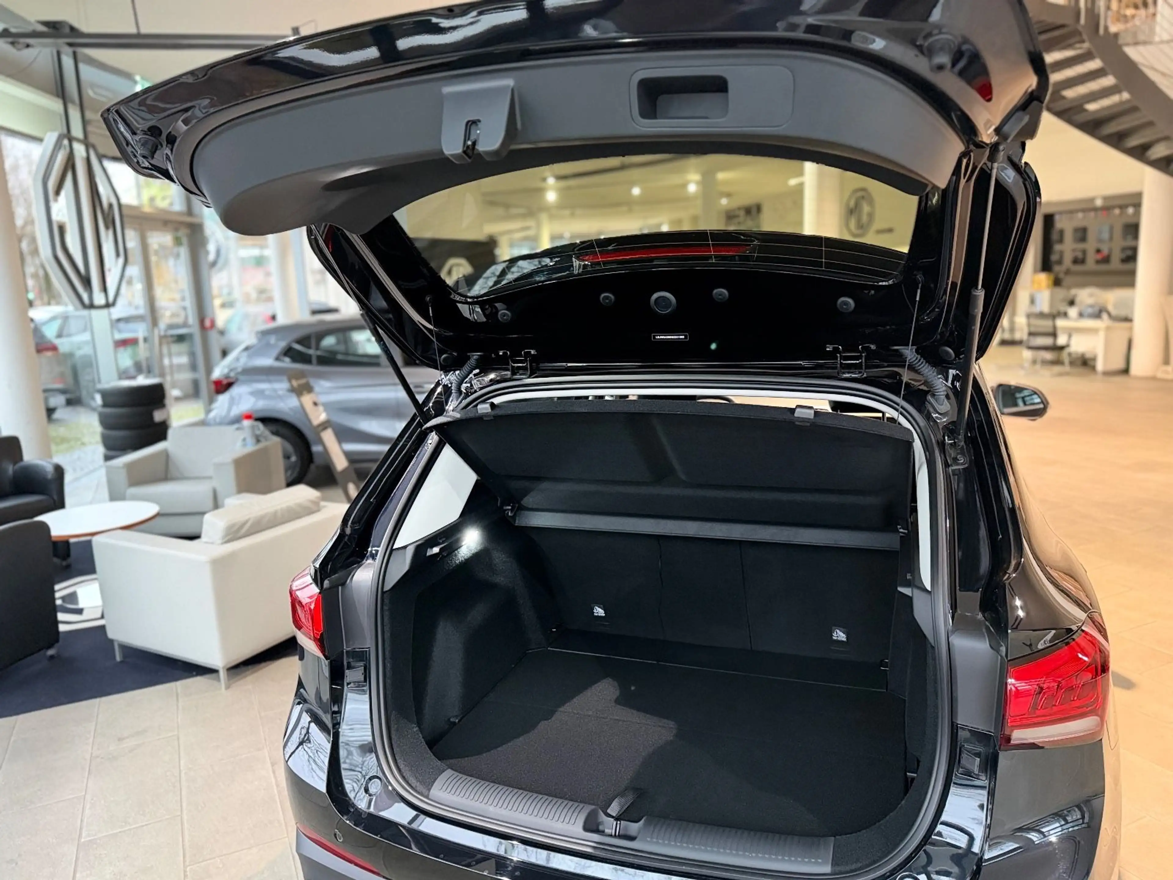 MG ZS HEV LUXURY! *LETZTE GÜNSTIGE TAGESZULASSUNG* — photo 10