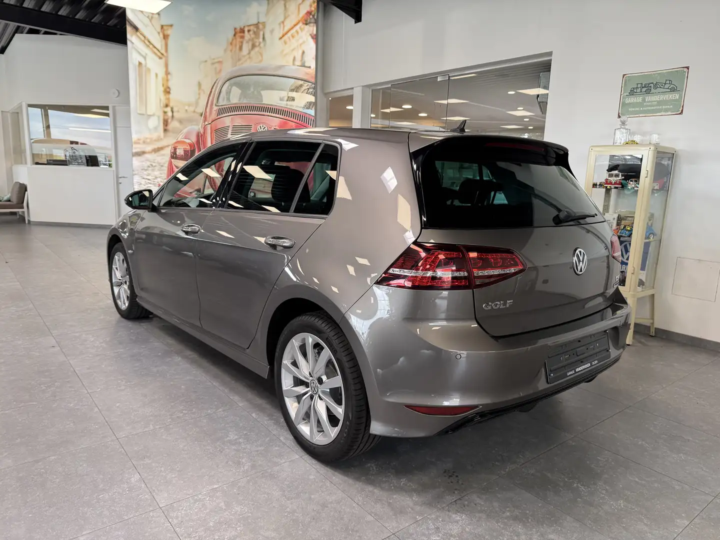 Volkswagen Golf Golf 1.2 TSI  ** R-LINE ** - 2