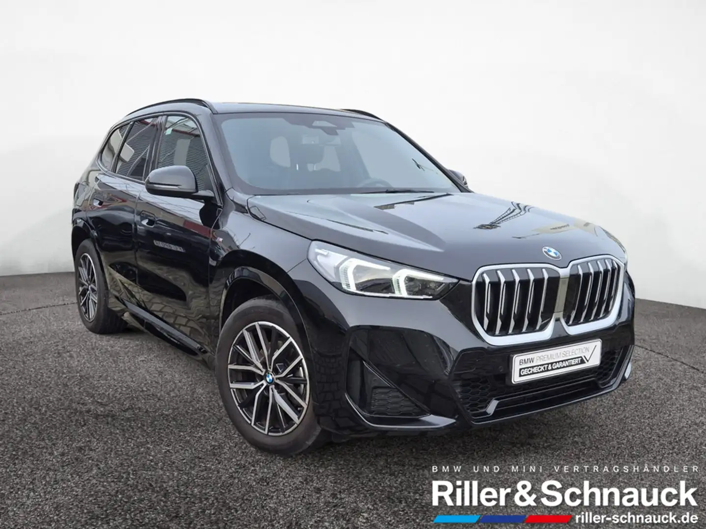 BMW X1 sDrive 18i M Sport AHK+KAM+LED+NAVI+SHZG Schwarz - 2